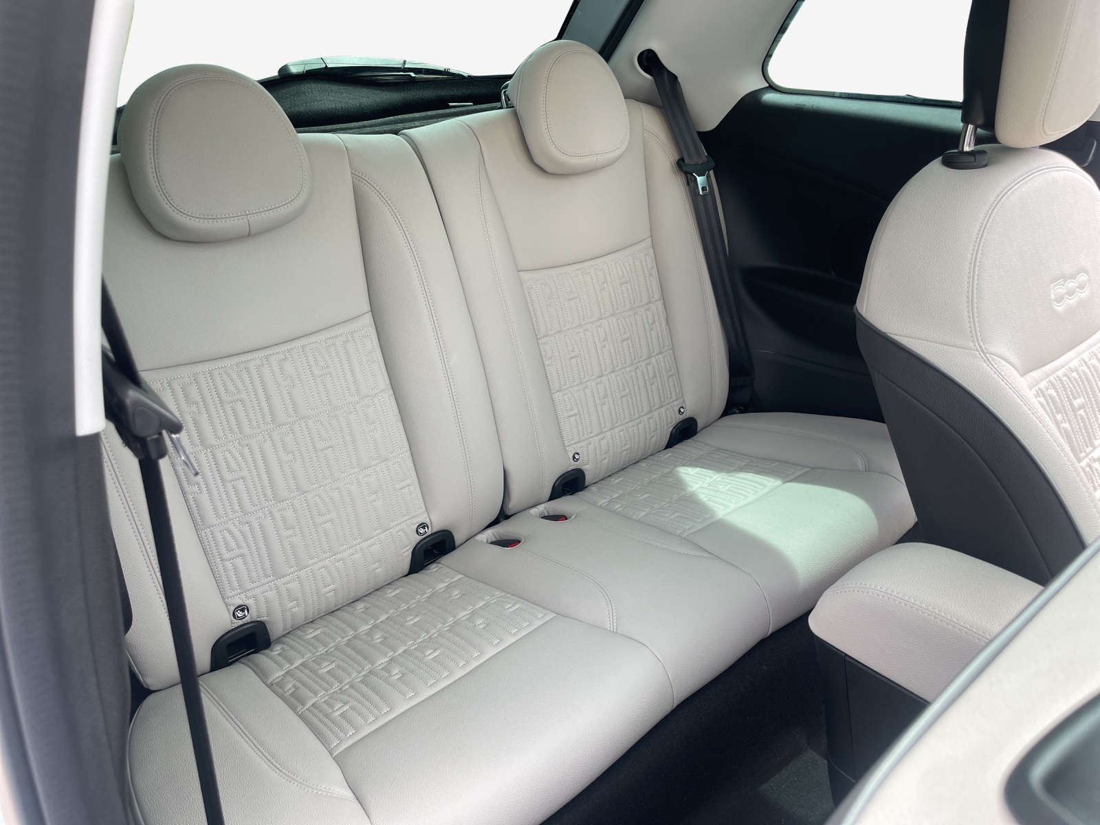 FIAT 500 electric 87 kW La Prima-image-11