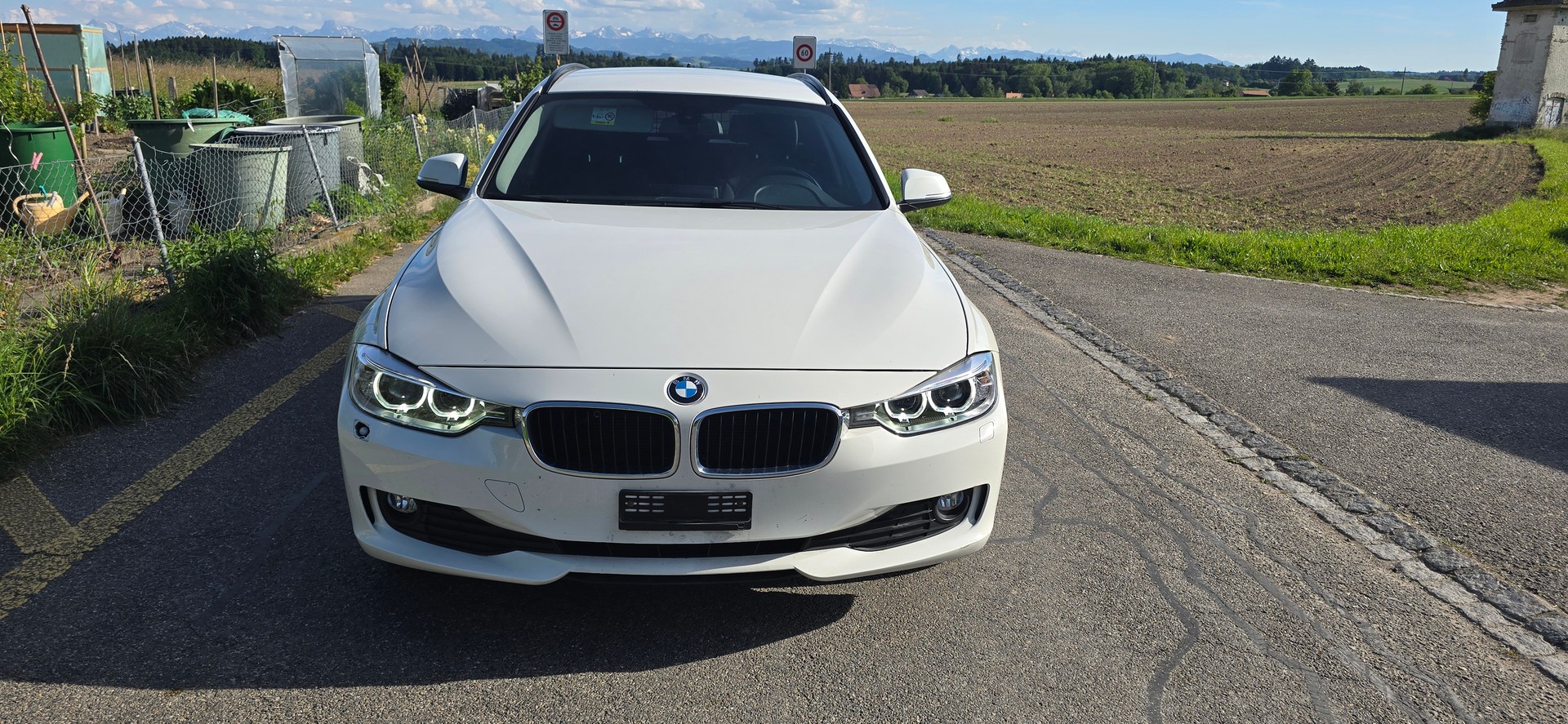 BMW 320d xDrive Touring Steptronic-image-1