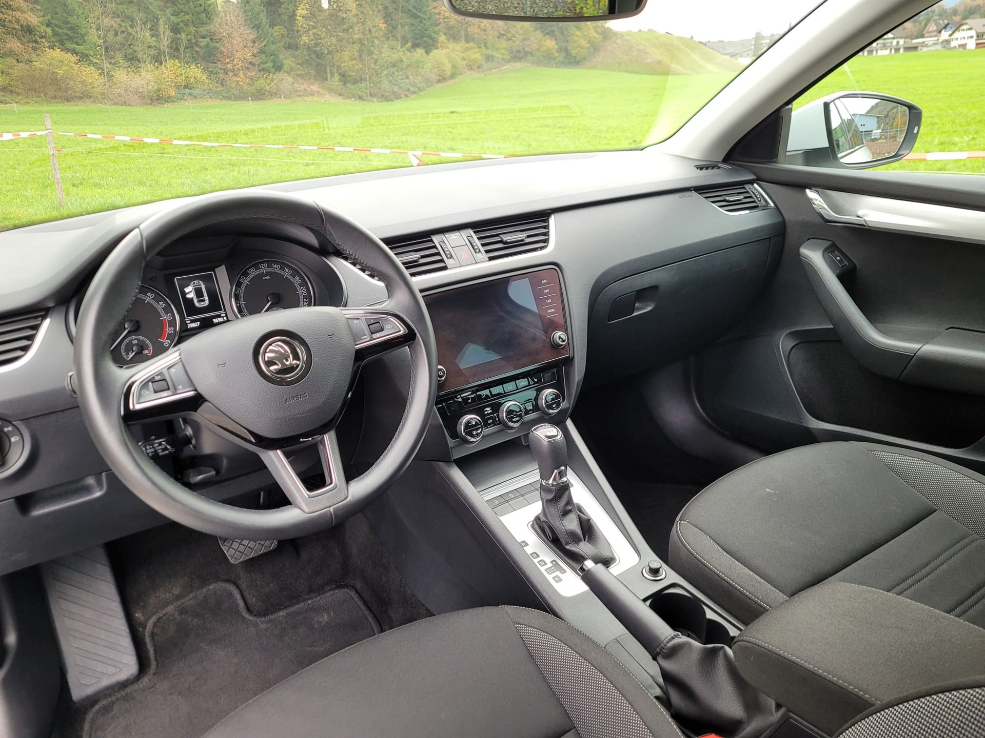 SKODA Octavia Combi 2.0 TDI Ambition DSG *ab MFK 26.05.2026*-image-7