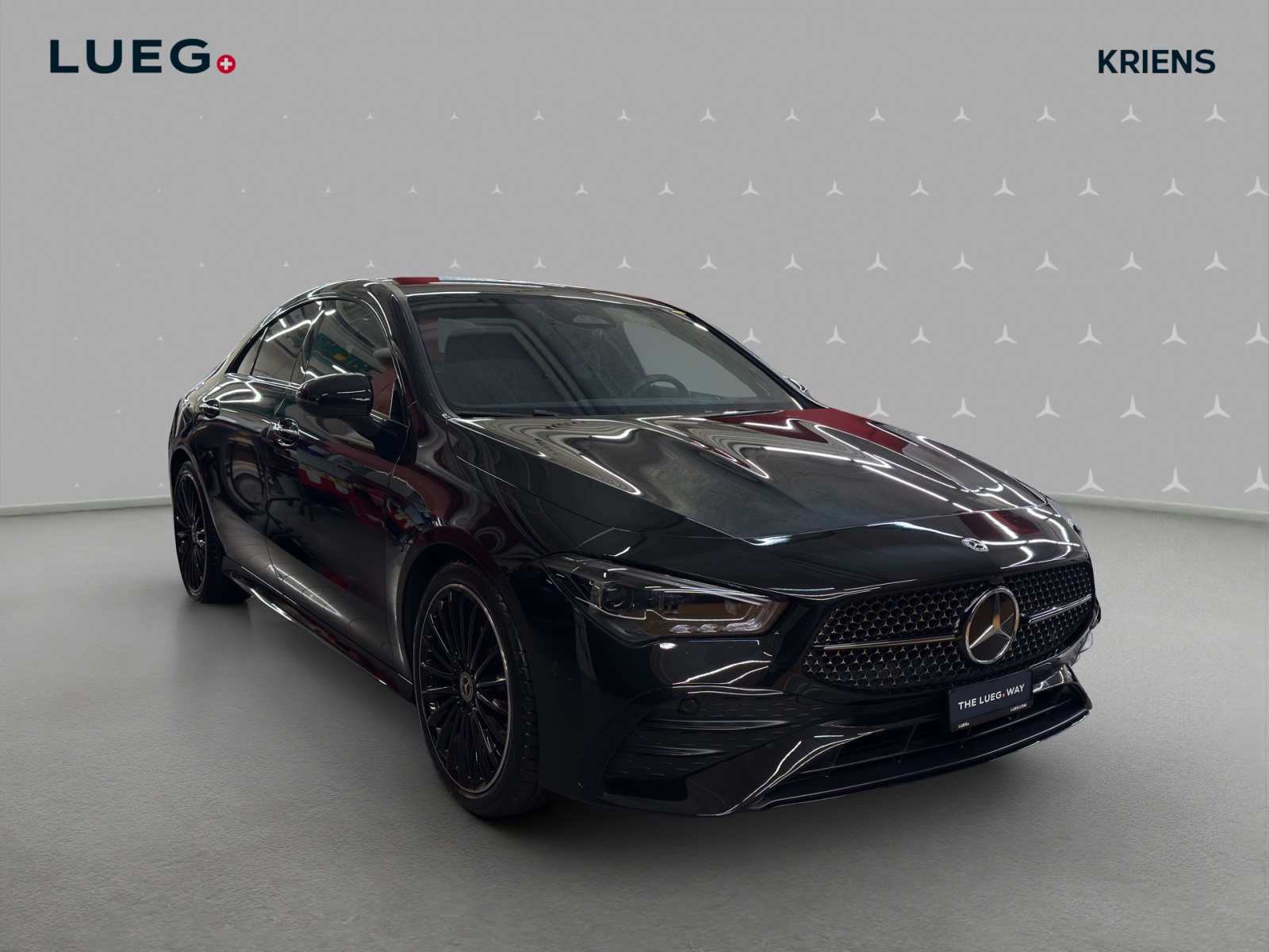 MERCEDES-BENZ CLA 200 - AMG / Rückfahrkamera / Head-Up Display / Soundsystem / Ambiente-Licht-image-4