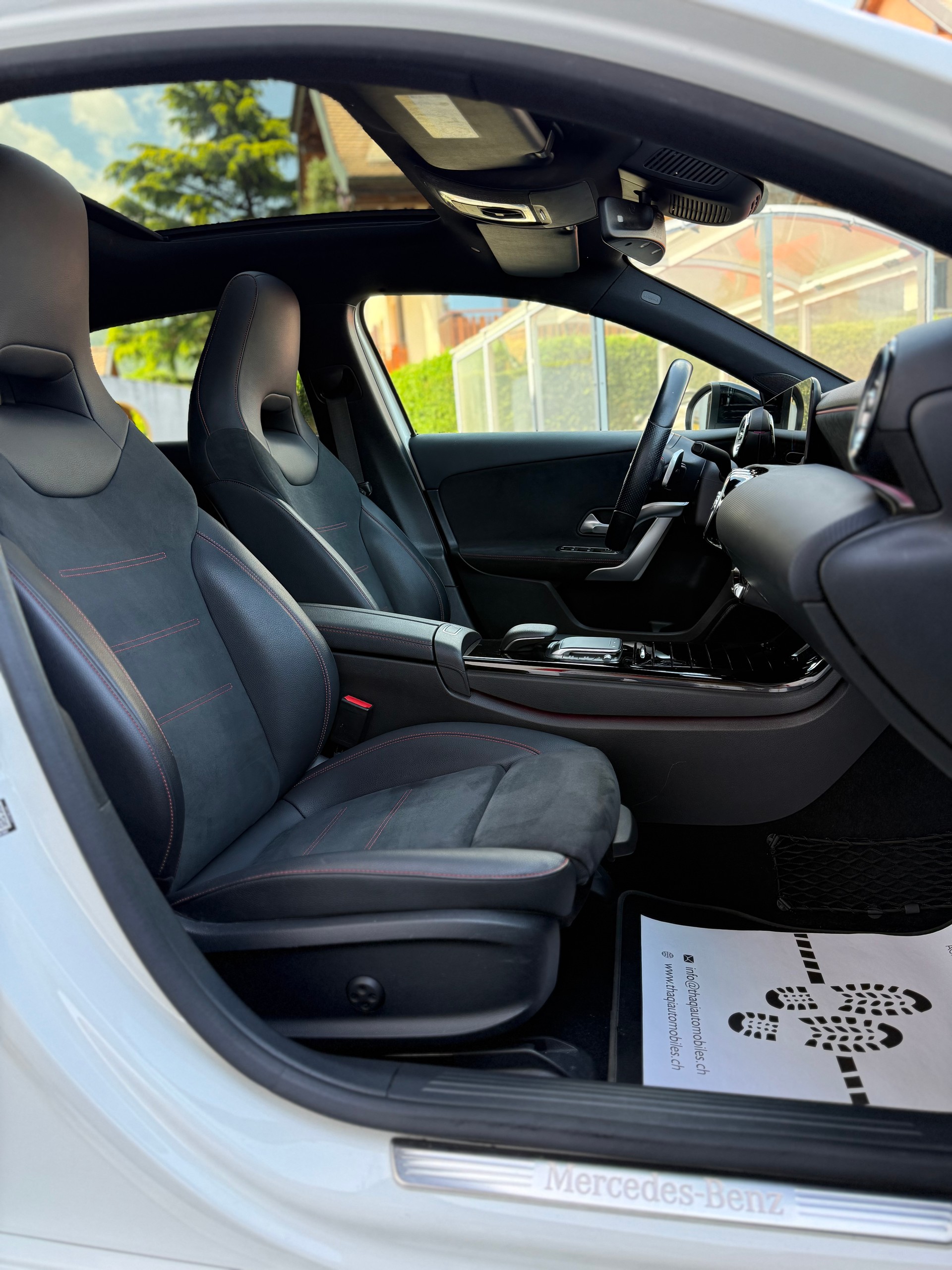 MERCEDES-BENZ A 200 AMG Line 7G-DCT-image-25
