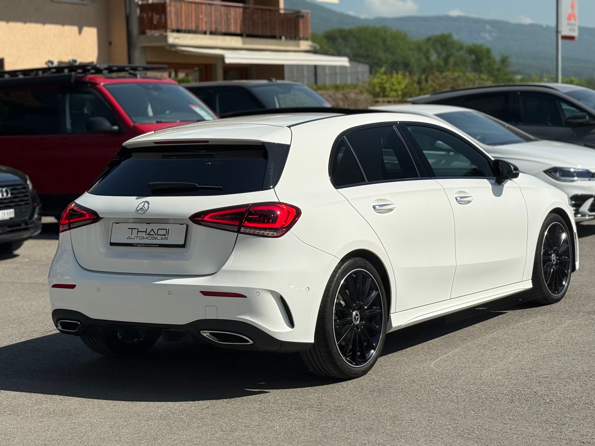 MERCEDES-BENZ A 200 AMG Line 7G-DCT-image-11