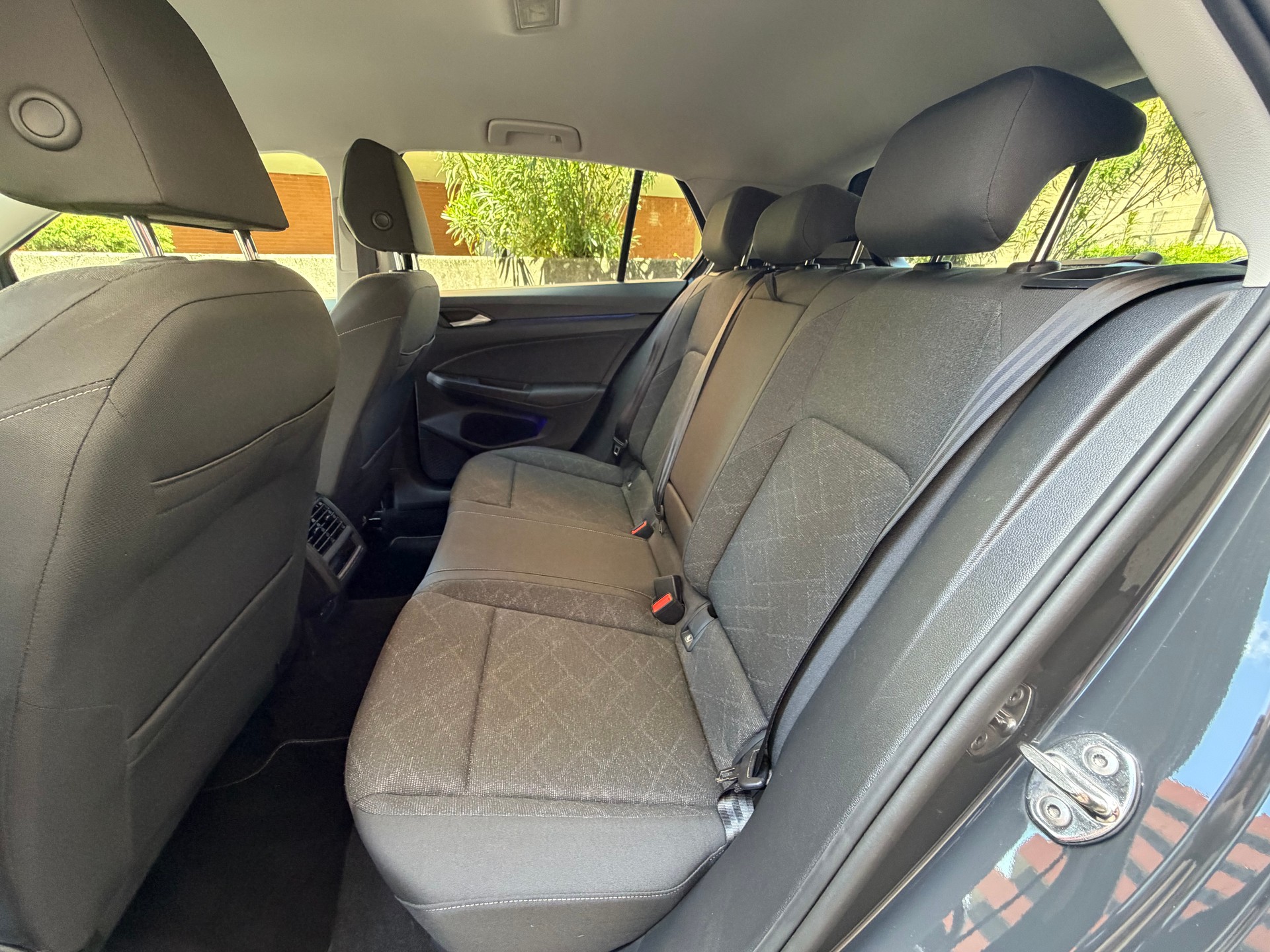 VW Golf 1.0 eTSI mHEV ACTLife DSG-image-12