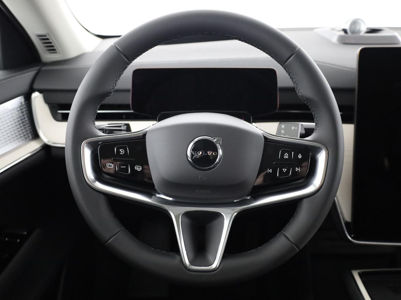 VOLVO EX90 Twin Performance Ultra AWD-image-13