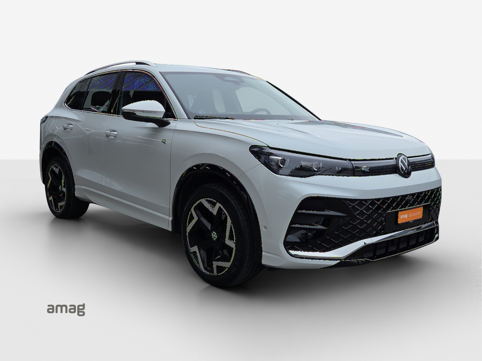 VW Tiguan 2.0 TDI SCR R-Line 4Motion DSG-image-5