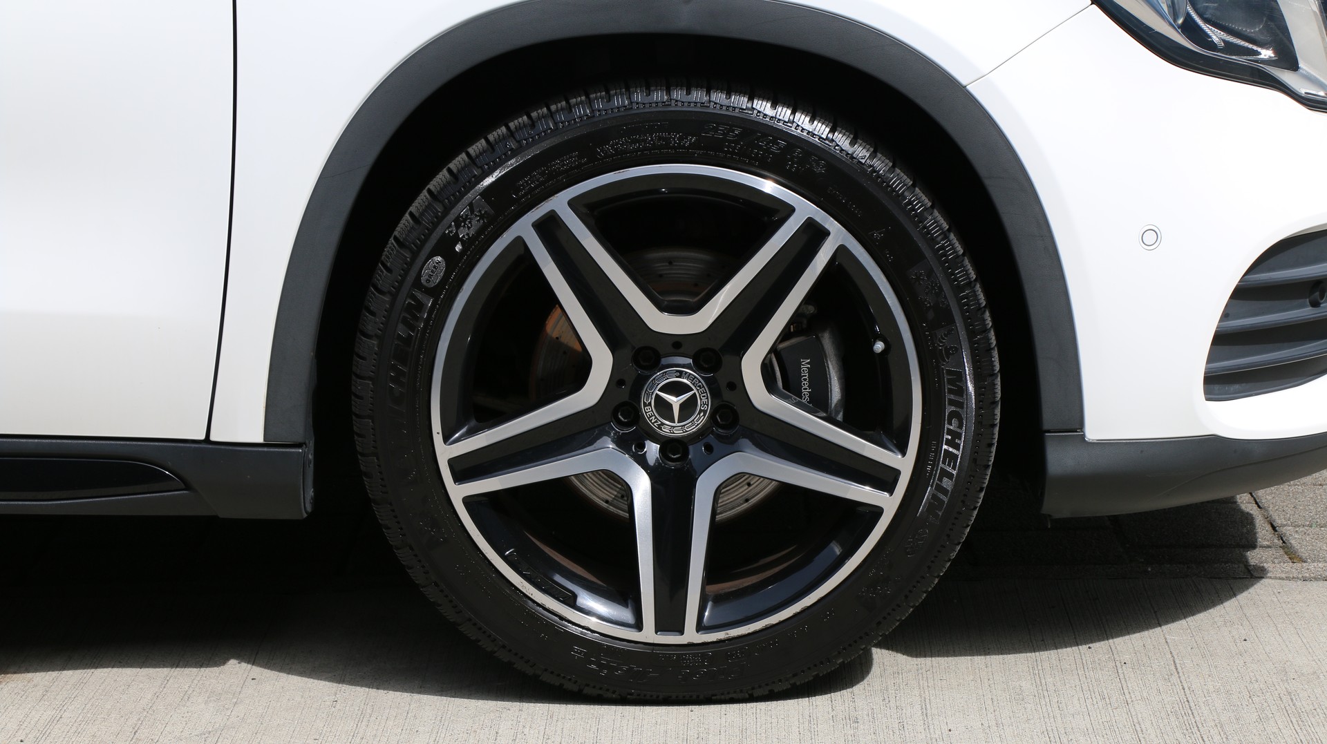 MERCEDES-BENZ GLA 250 AMG Line 4Matic-image-20