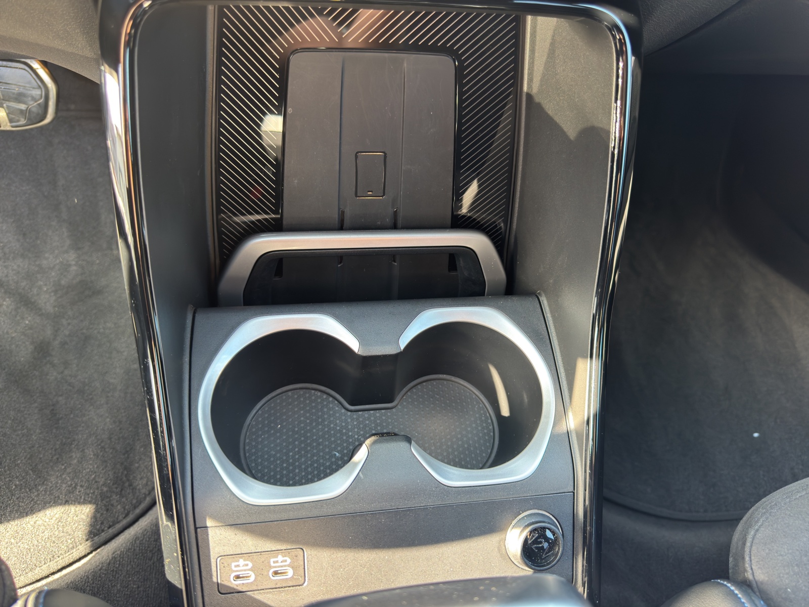 BMW iX1 30 xDrive M Sportpaket Pro-image-18