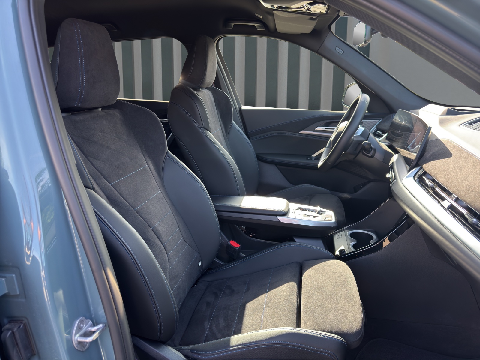 BMW iX1 30 xDrive M Sportpaket Pro-image-21