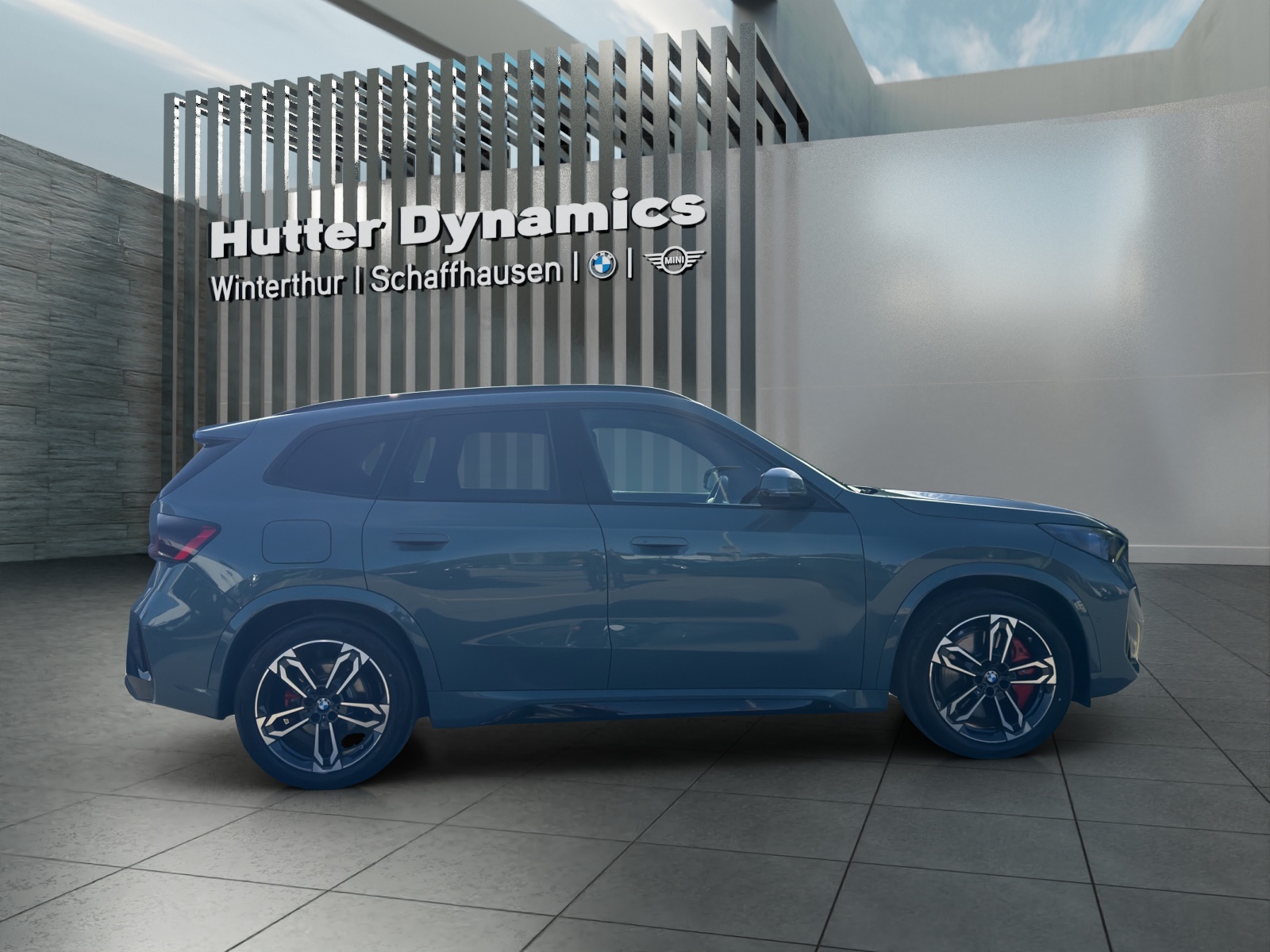 BMW iX1 30 xDrive M Sportpaket Pro-image-4
