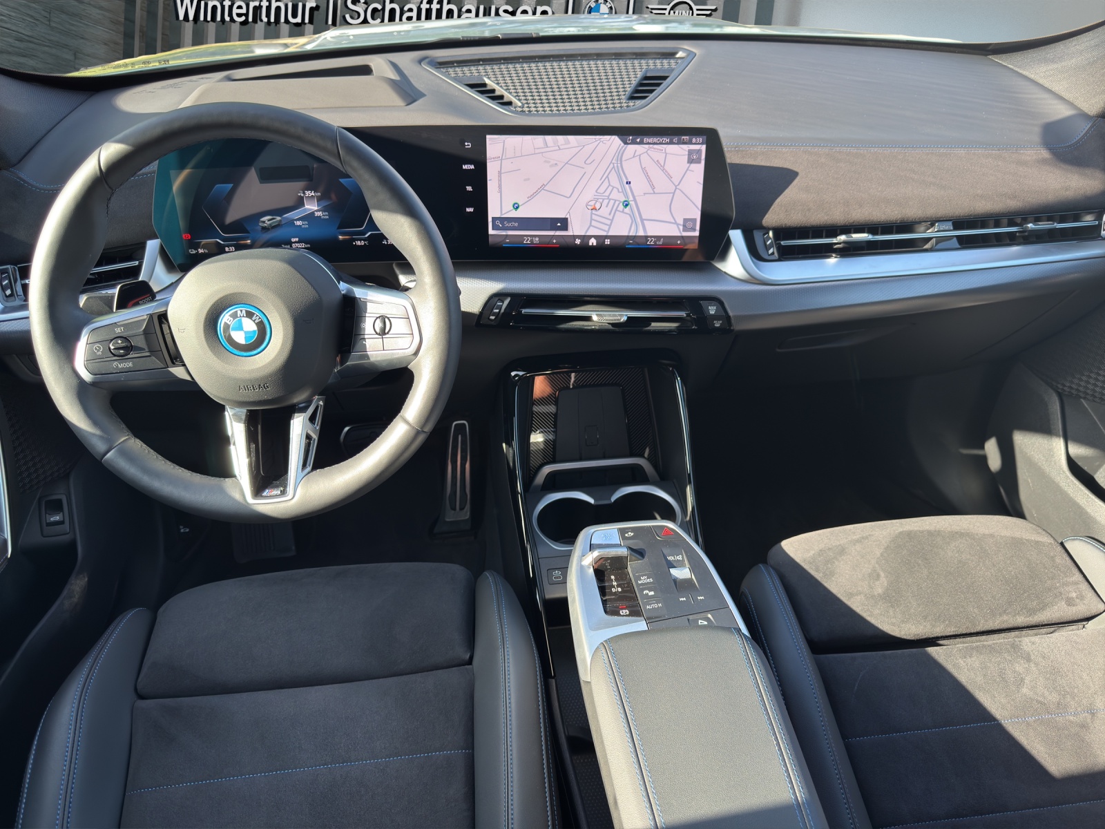 BMW iX1 30 xDrive M Sportpaket Pro-image-13