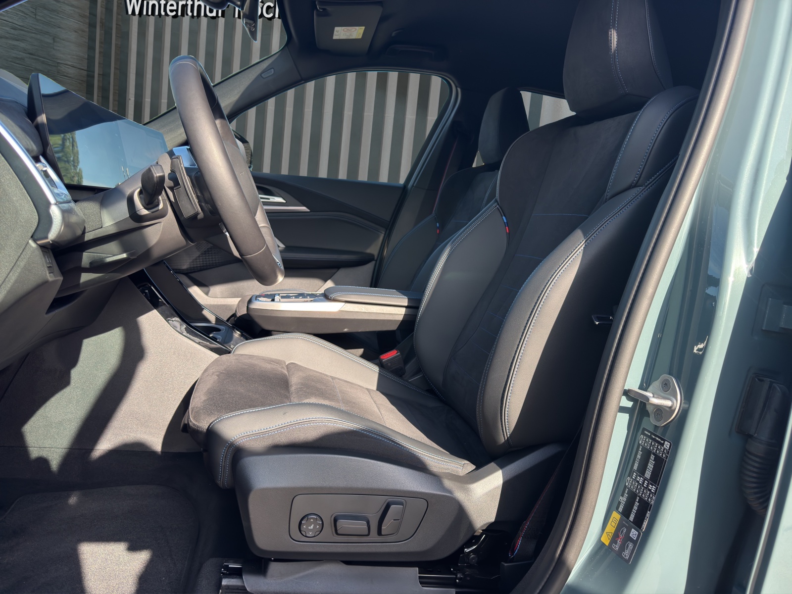 BMW iX1 30 xDrive M Sportpaket Pro-image-20