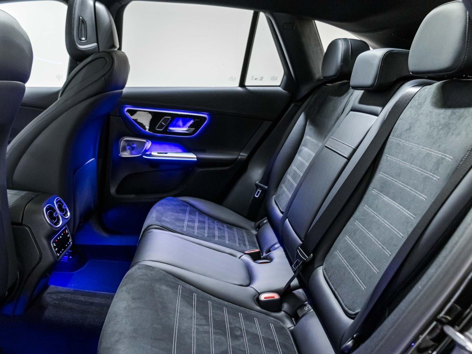 MERCEDES-BENZ GLC 220 d 4MATIC-image-7