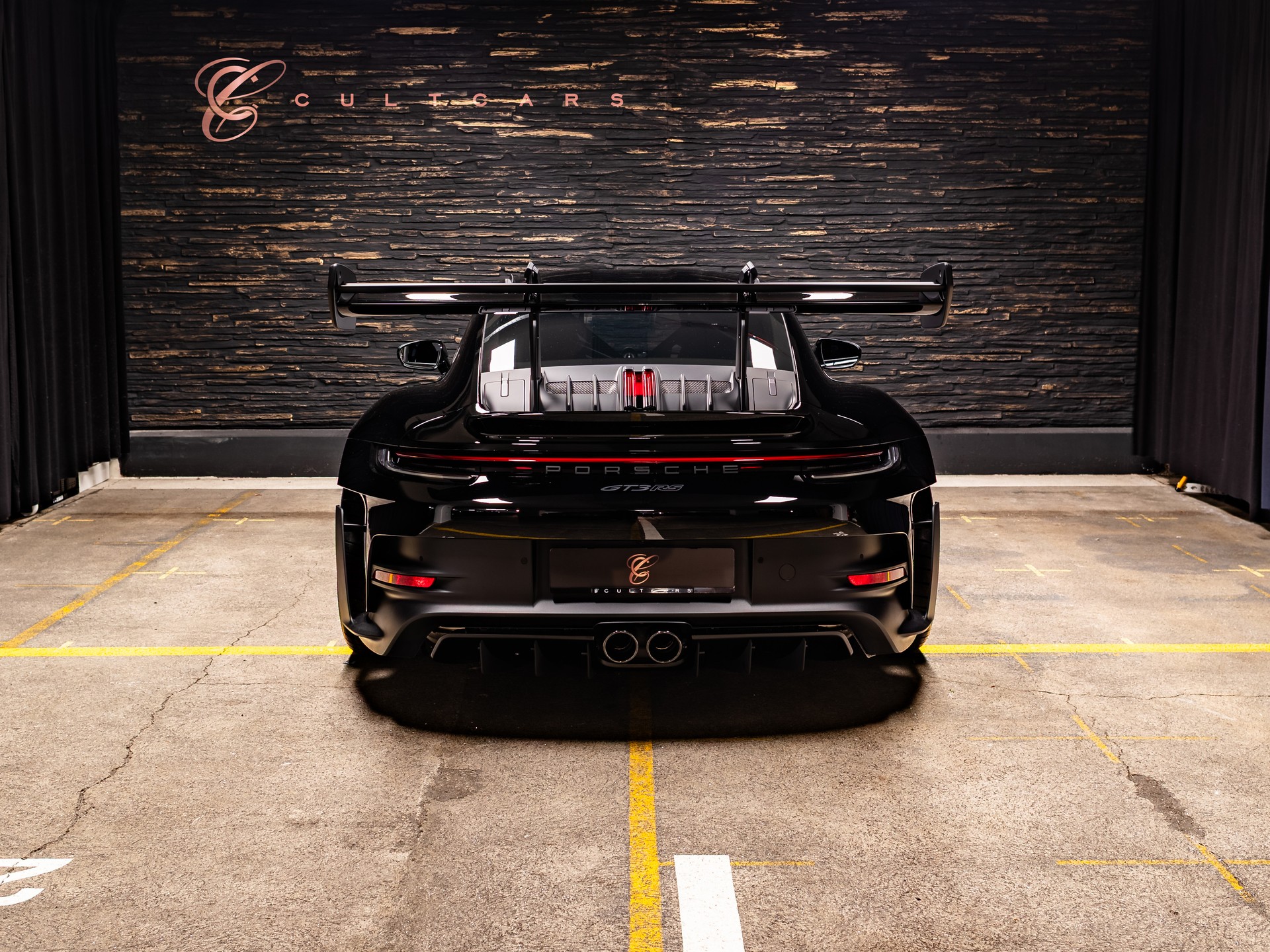PORSCHE 911 GT3 RS-image-3