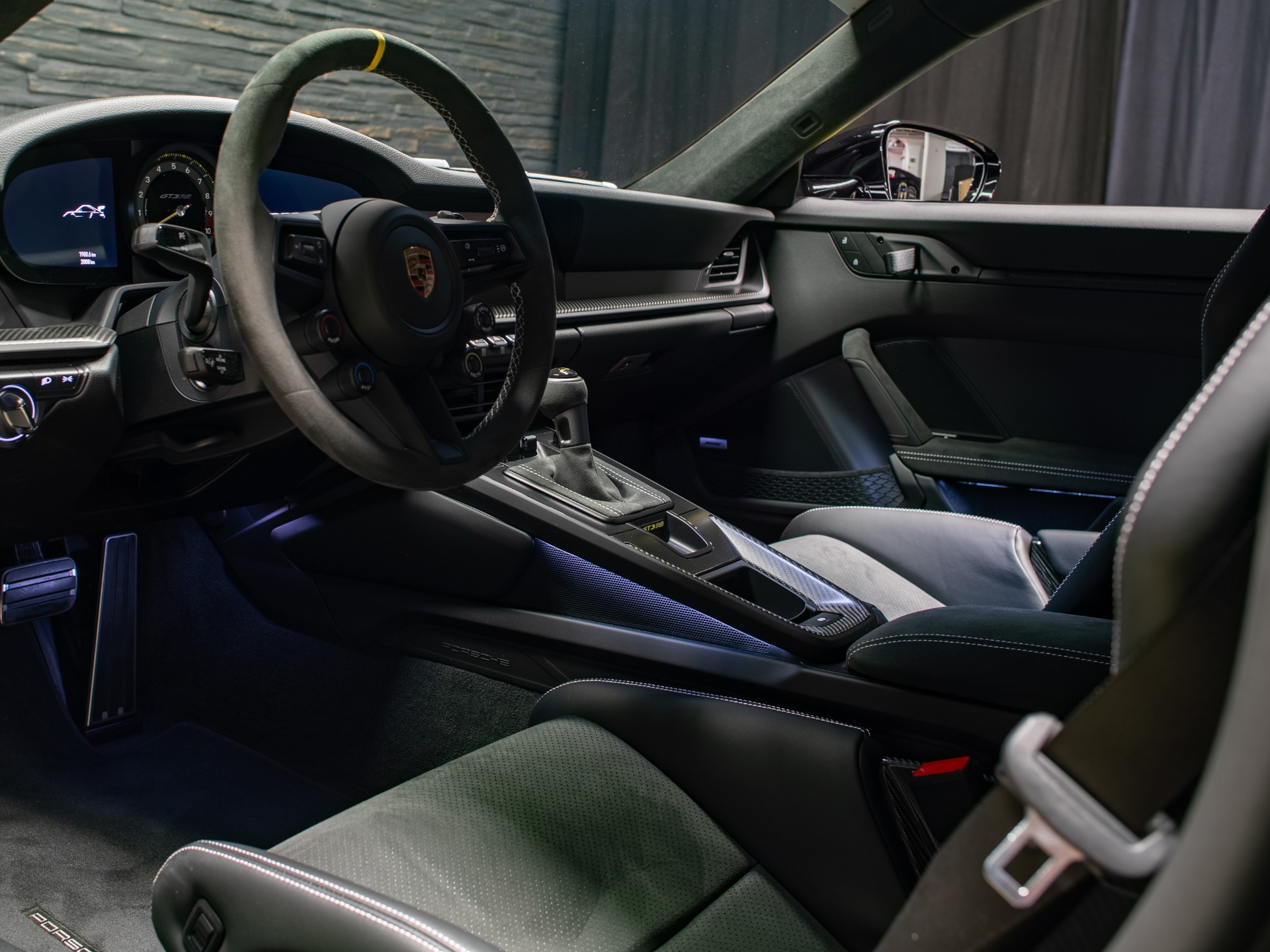 PORSCHE 911 GT3 RS-image-6