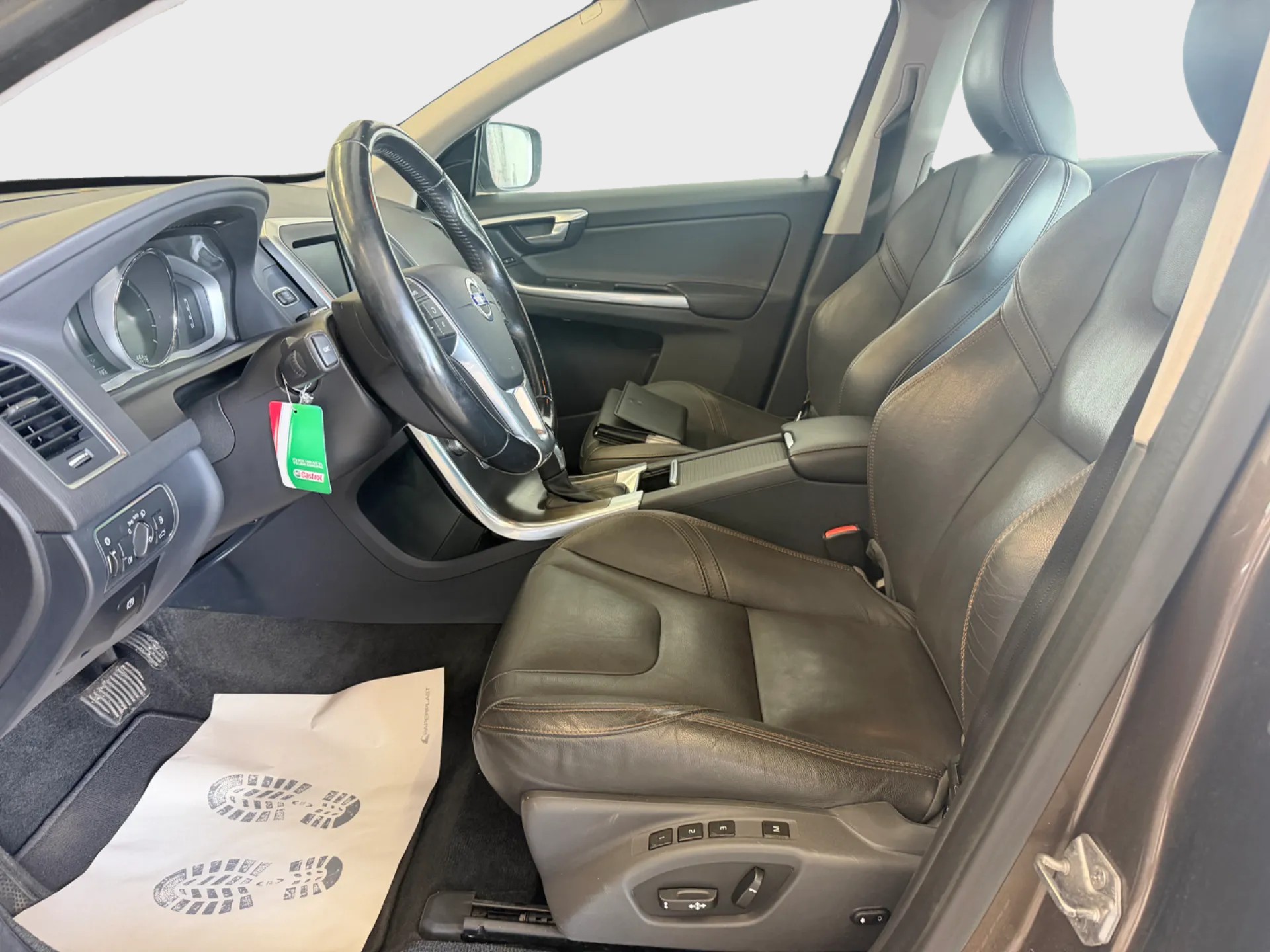 VOLVO XC60 D4 AWD Summum Geartronic-image-7