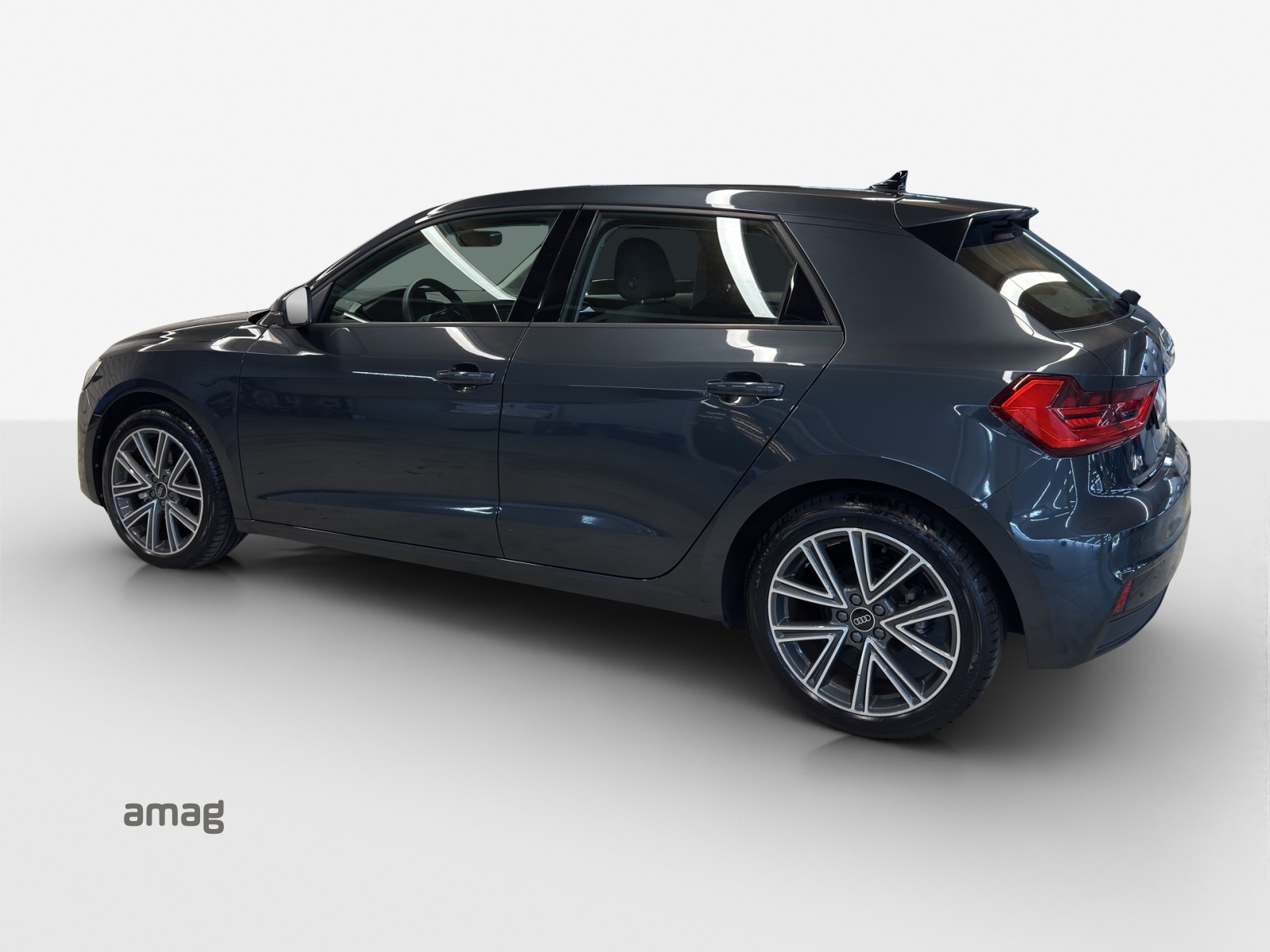 AUDI A1 Sportback 30 TFSI Attraction S-tronic-image-2