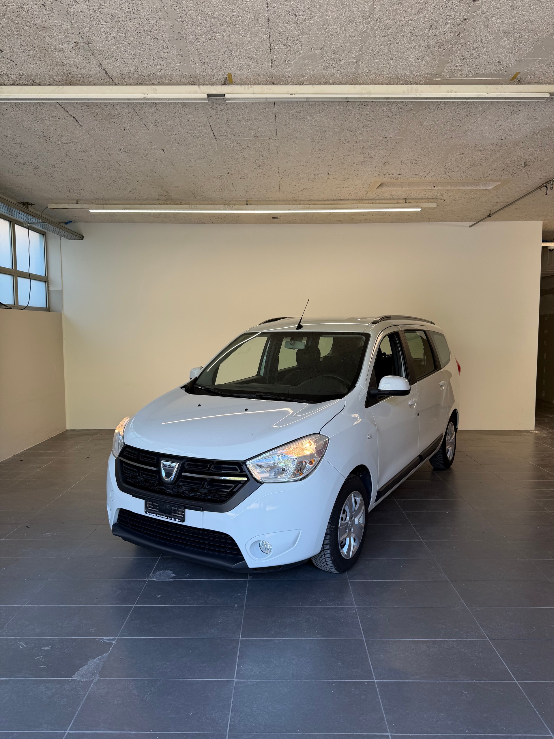 DACIA Lodgy 1.2 Turbo Stepway PL-image-0