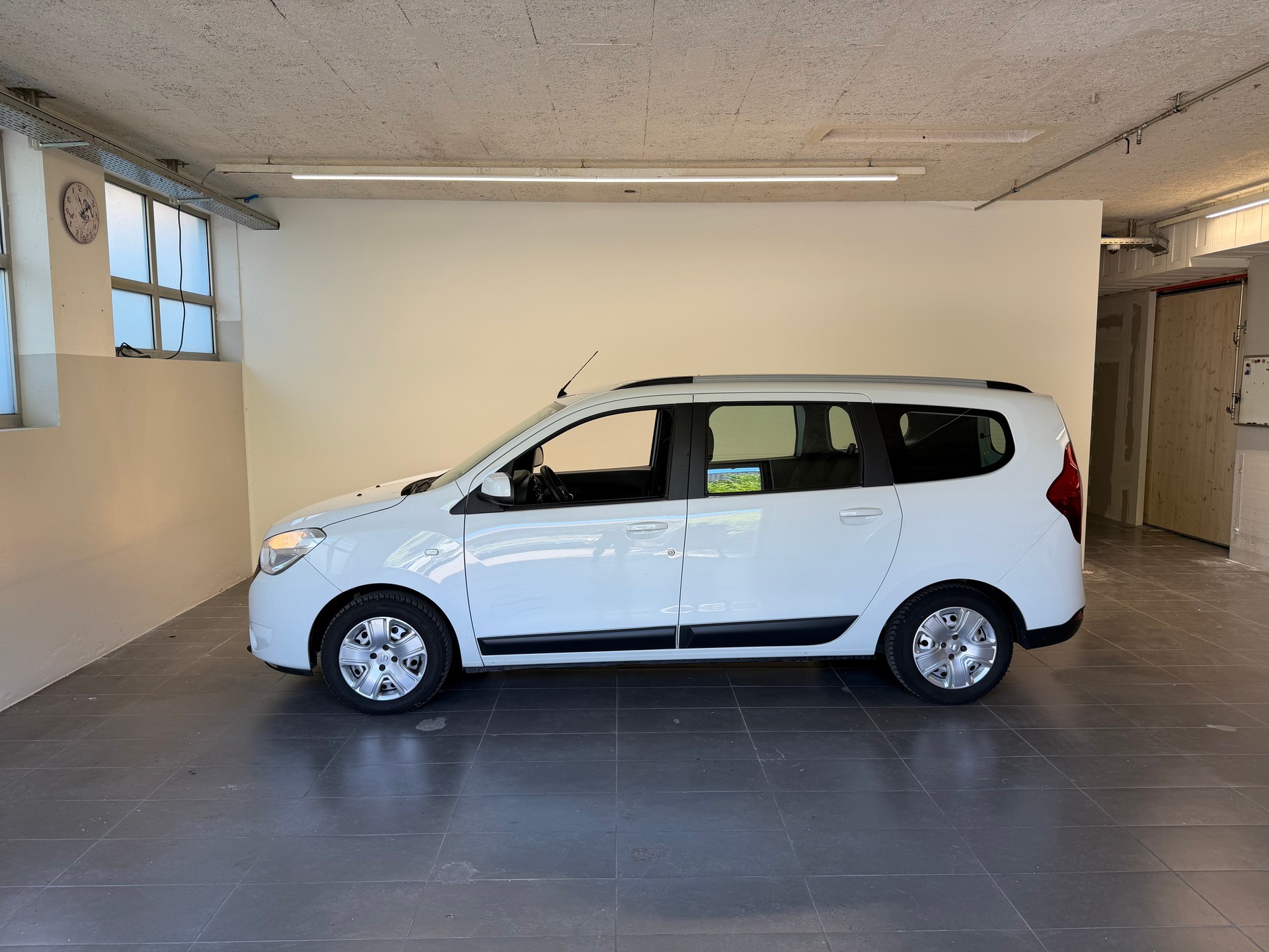 DACIA Lodgy 1.2 Turbo Stepway PL-image-2