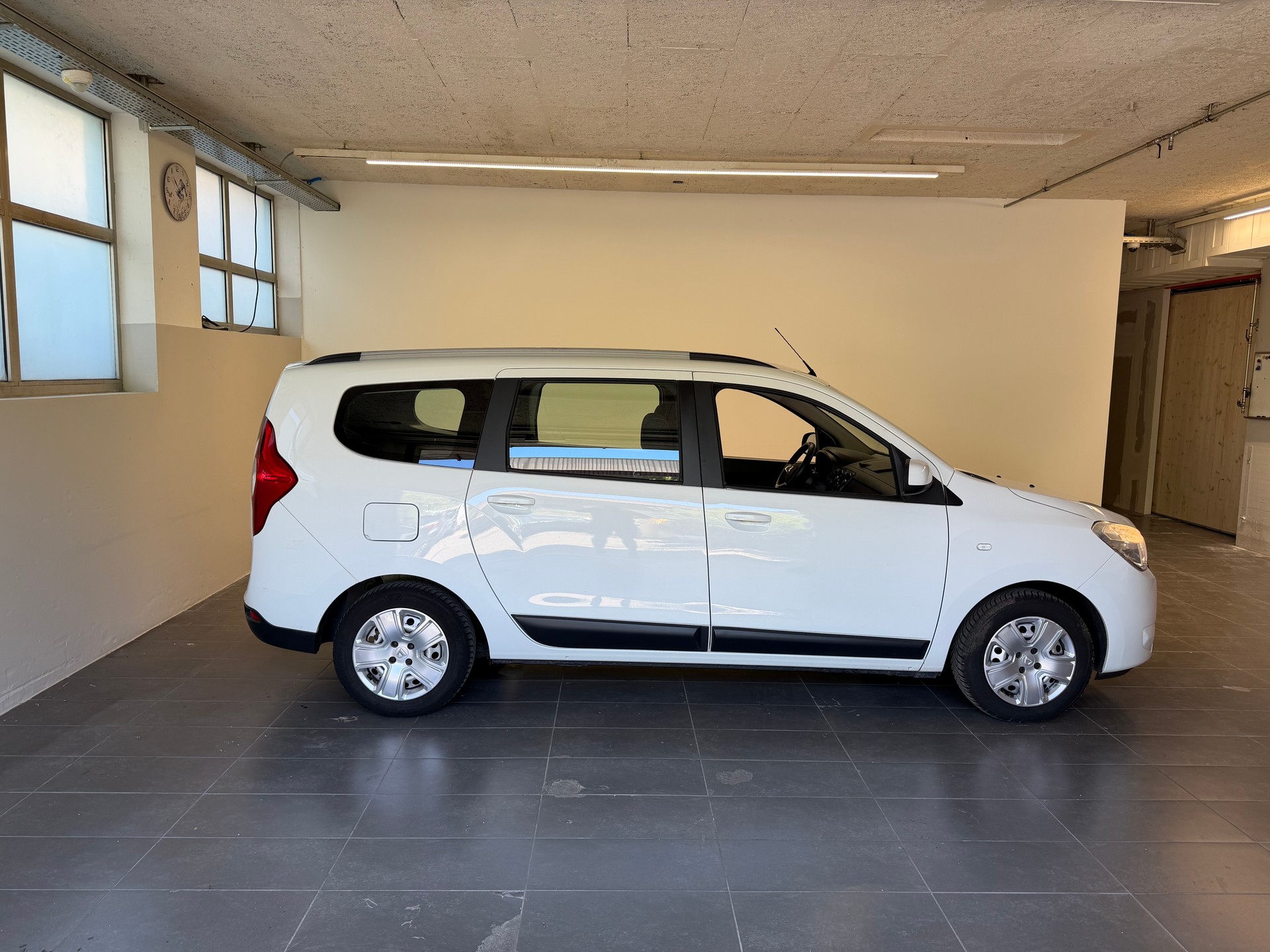 DACIA Lodgy 1.2 Turbo Stepway PL-image-3