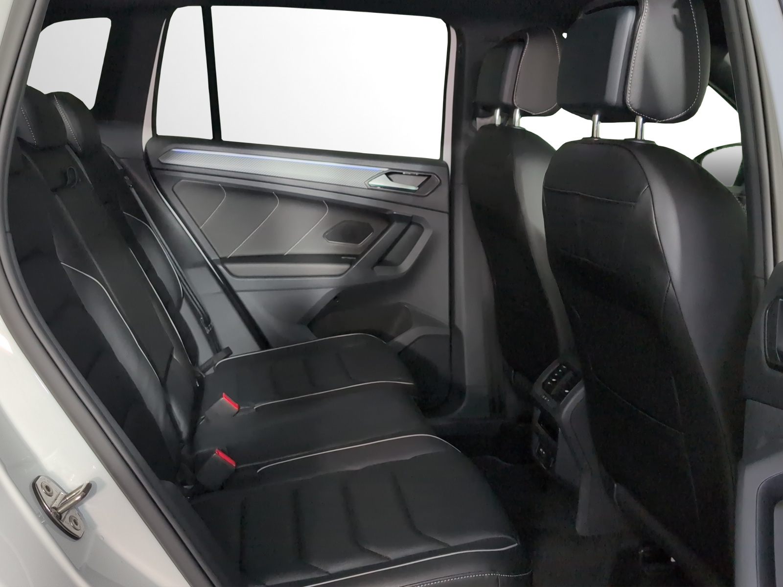 VW Tiguan 2.0TSI R-Line 4Motion DSG-image-8