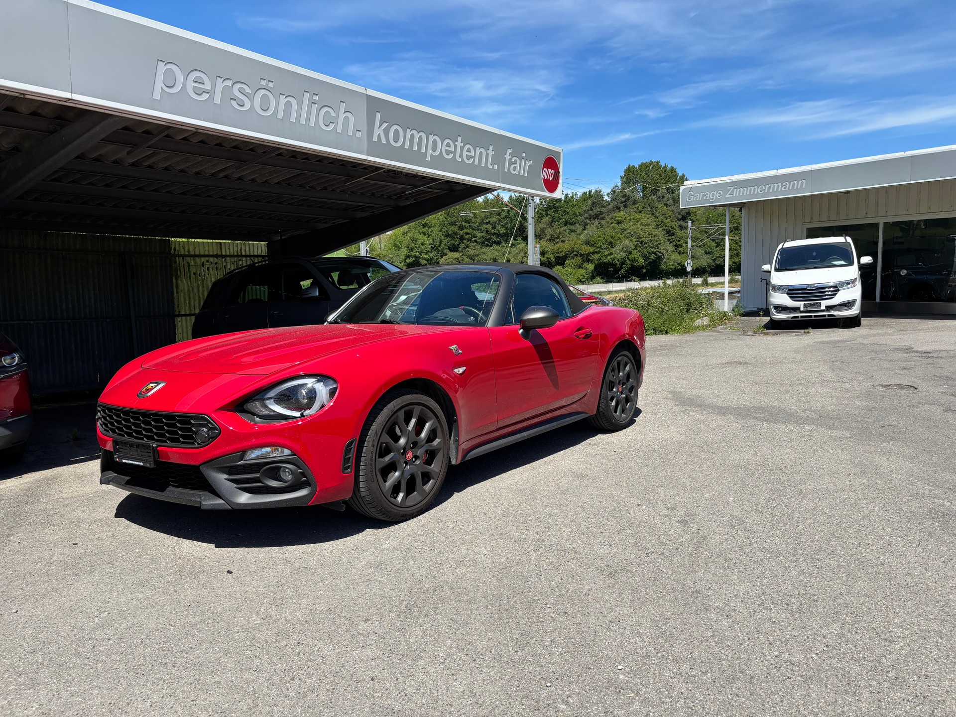 FIAT 124 Spider 1.4 TB Abarth-image-2