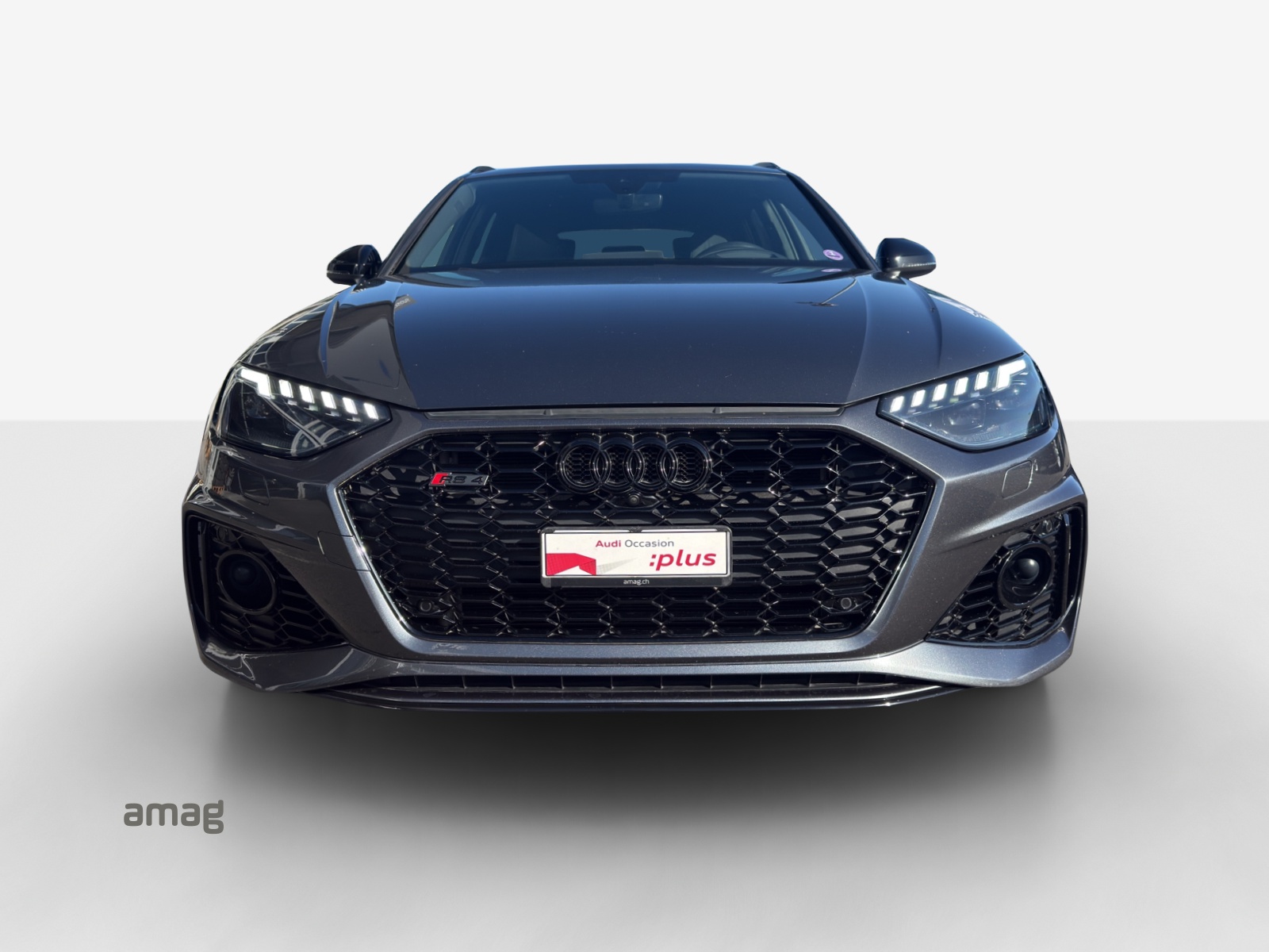 AUDI RS4 Avant quattro tiptronic-image-6