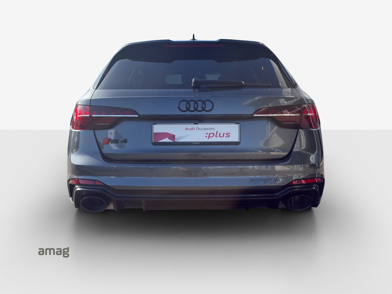 AUDI RS4 Avant quattro tiptronic-image-3