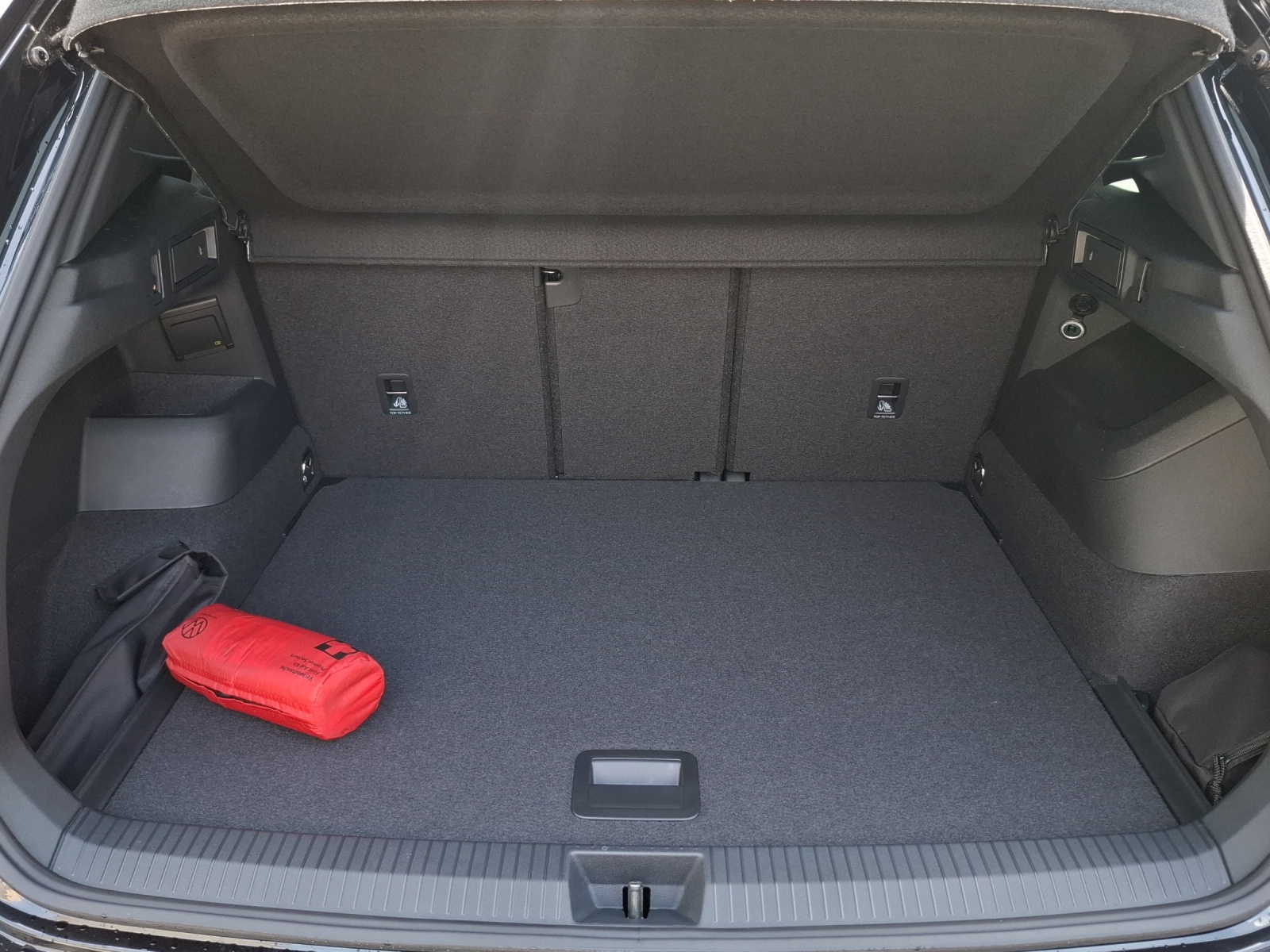 VW Tiguan 2.0 TDI SCR R-Line United 4Motion DSG-image-12