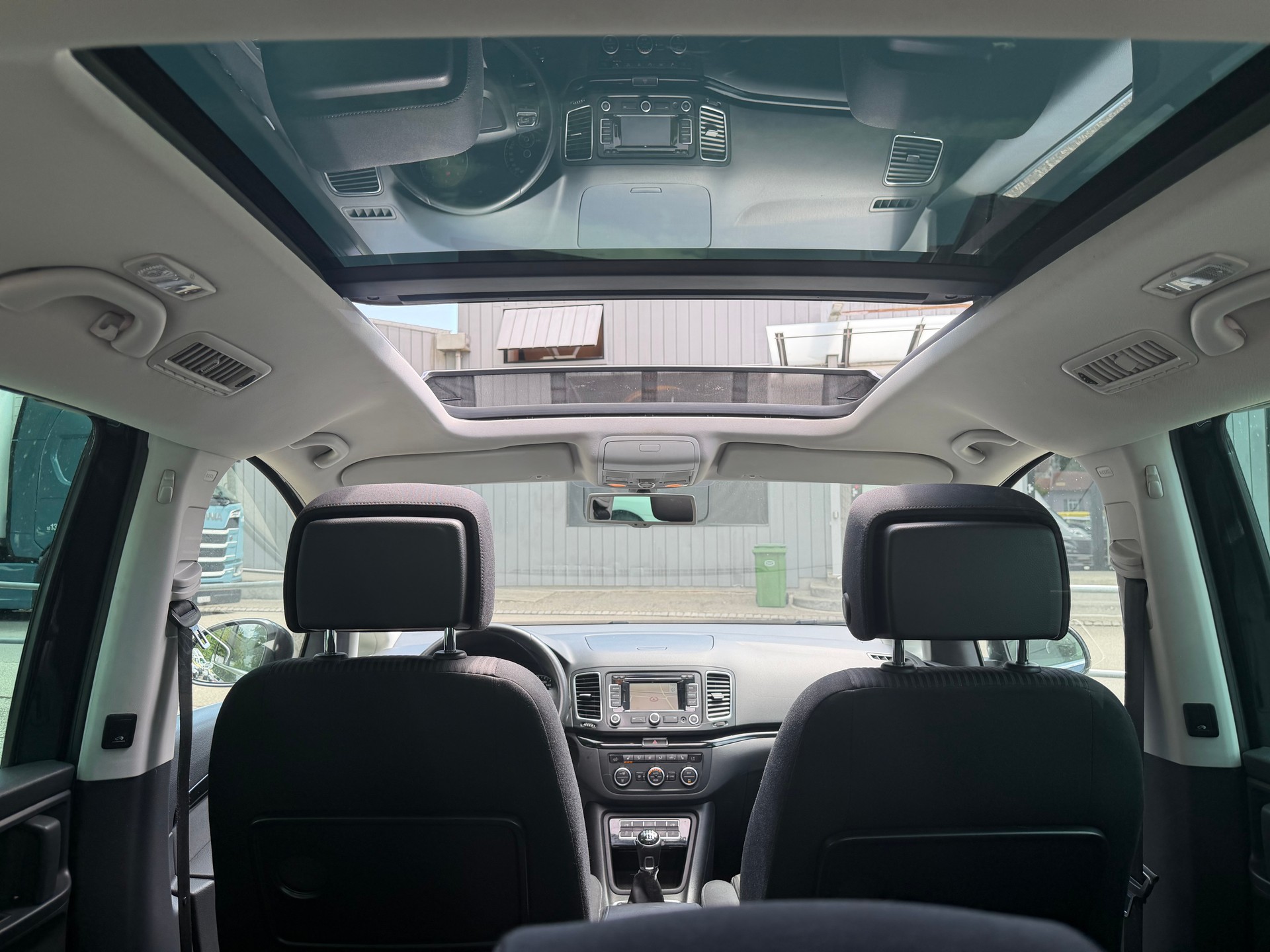 SEAT Alhambra 2.0 TDI Style 4x4 * Gr. Navi * Xenon * Klima-auto * Tempomat * PDC V&H - RF-Kamera * Panoramadach *-image-10