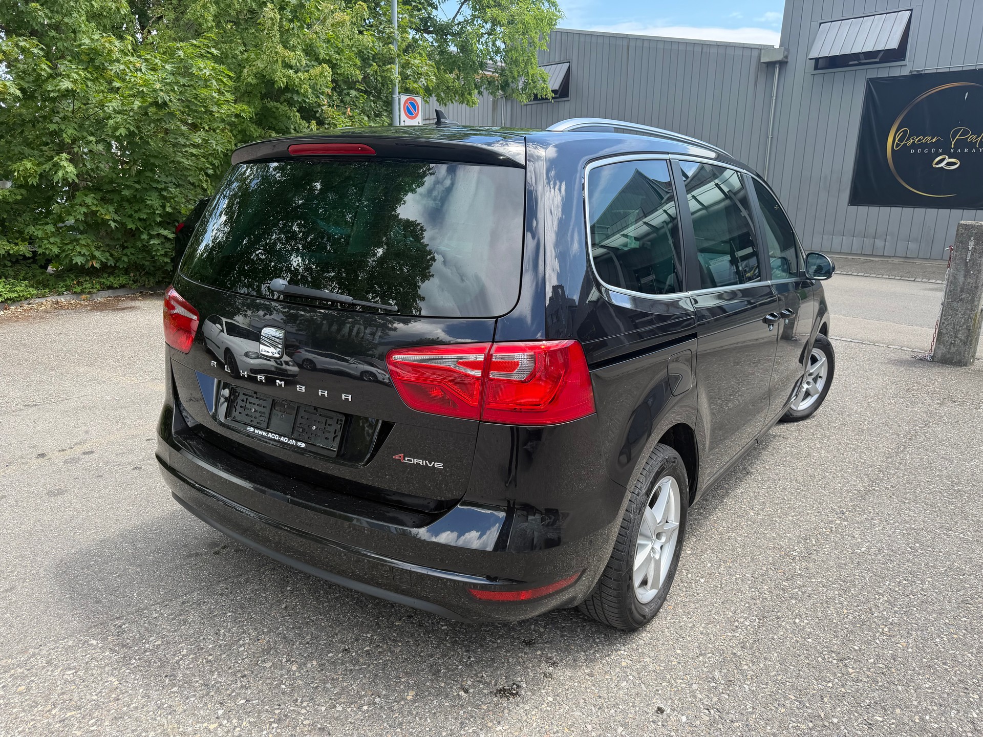 SEAT Alhambra 2.0 TDI Style 4x4 * Gr. Navi * Xenon * Klima-auto * Tempomat * PDC V&H - RF-Kamera * Panoramadach *-image-4