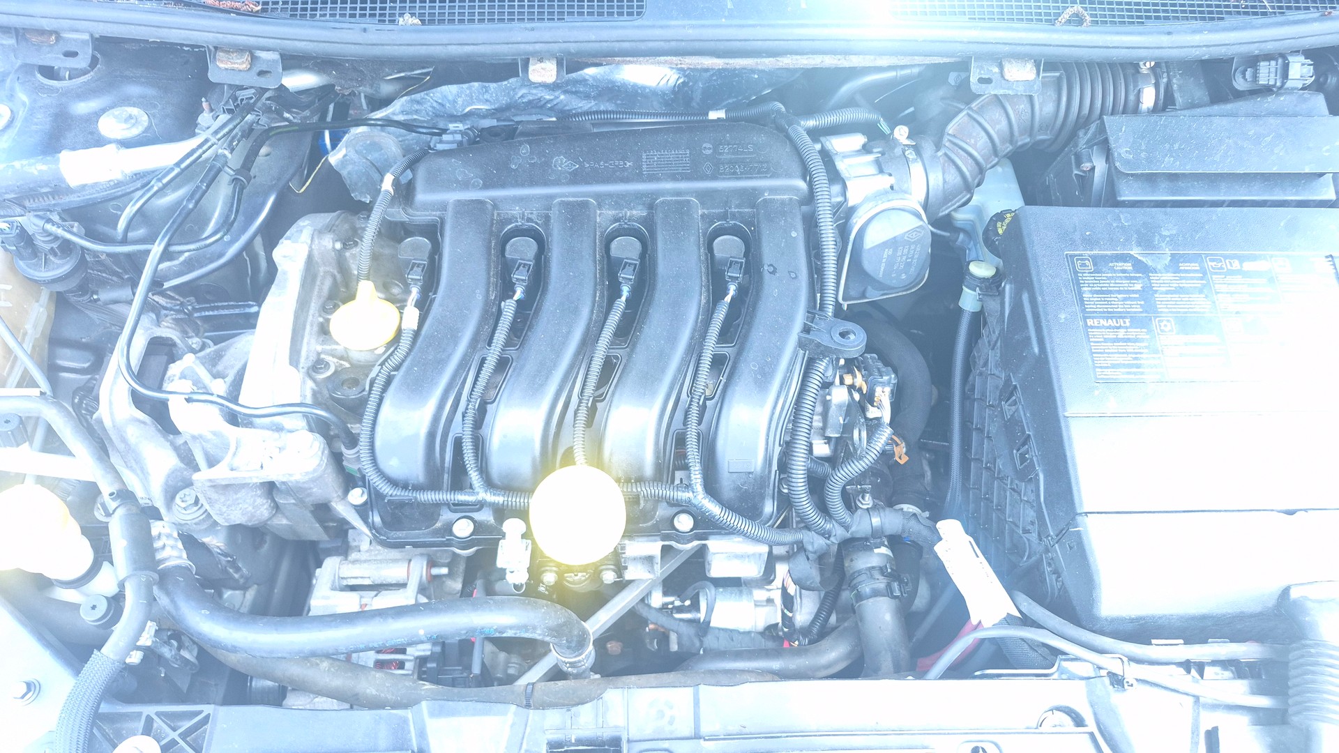 RENAULT Mégane 1.6 16V Expression-image-12