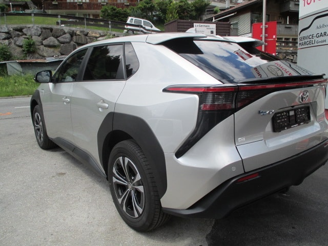 TOYOTA bZ4X 11 kw OBC Style-image-1