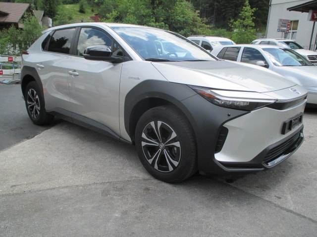 TOYOTA bZ4X 11 kw OBC Style-image-3