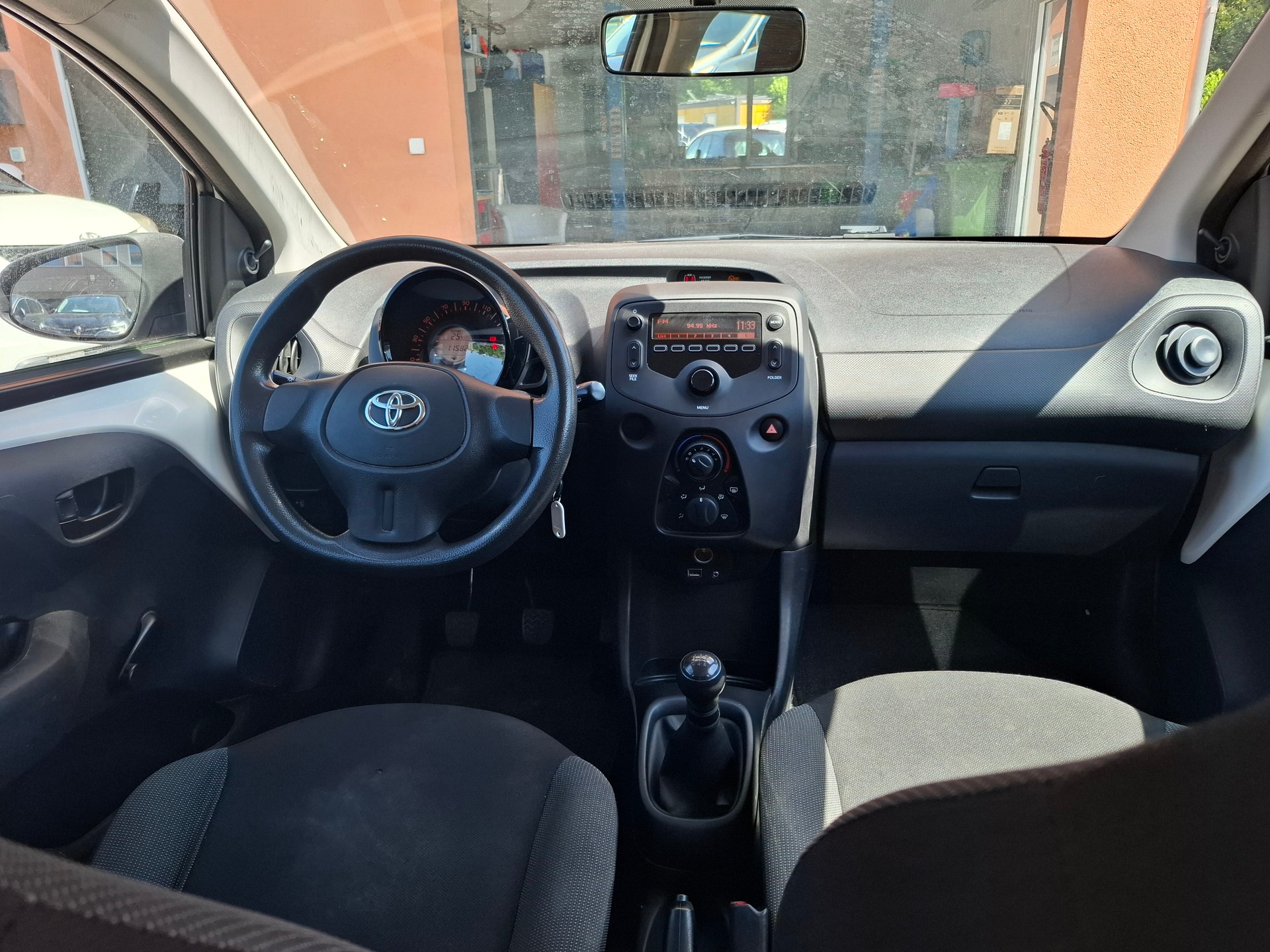 TOYOTA Aygo 1.0 VVT-i x-image-8