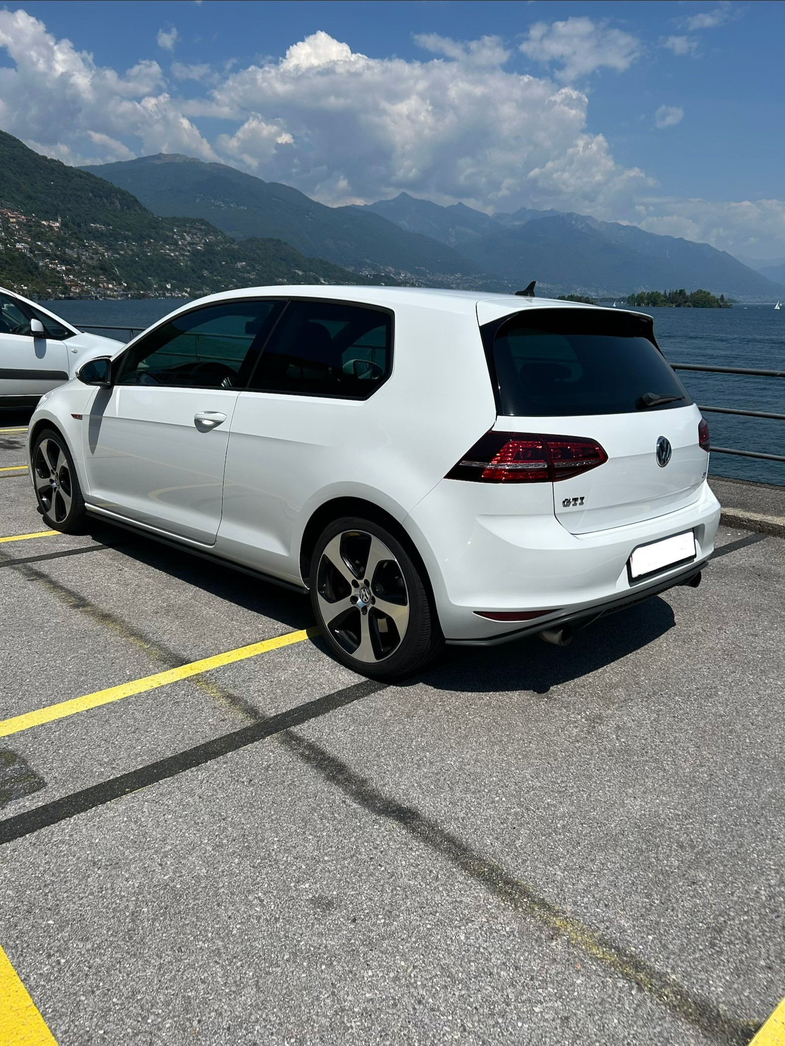 VW 2.0 TSI GTI Performance DSG-image-2