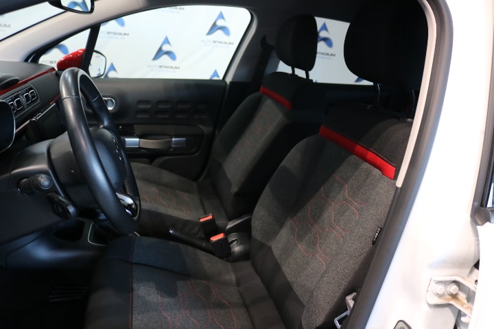 CITROEN C3 1.2i PureTech Shine EAT6-image-26