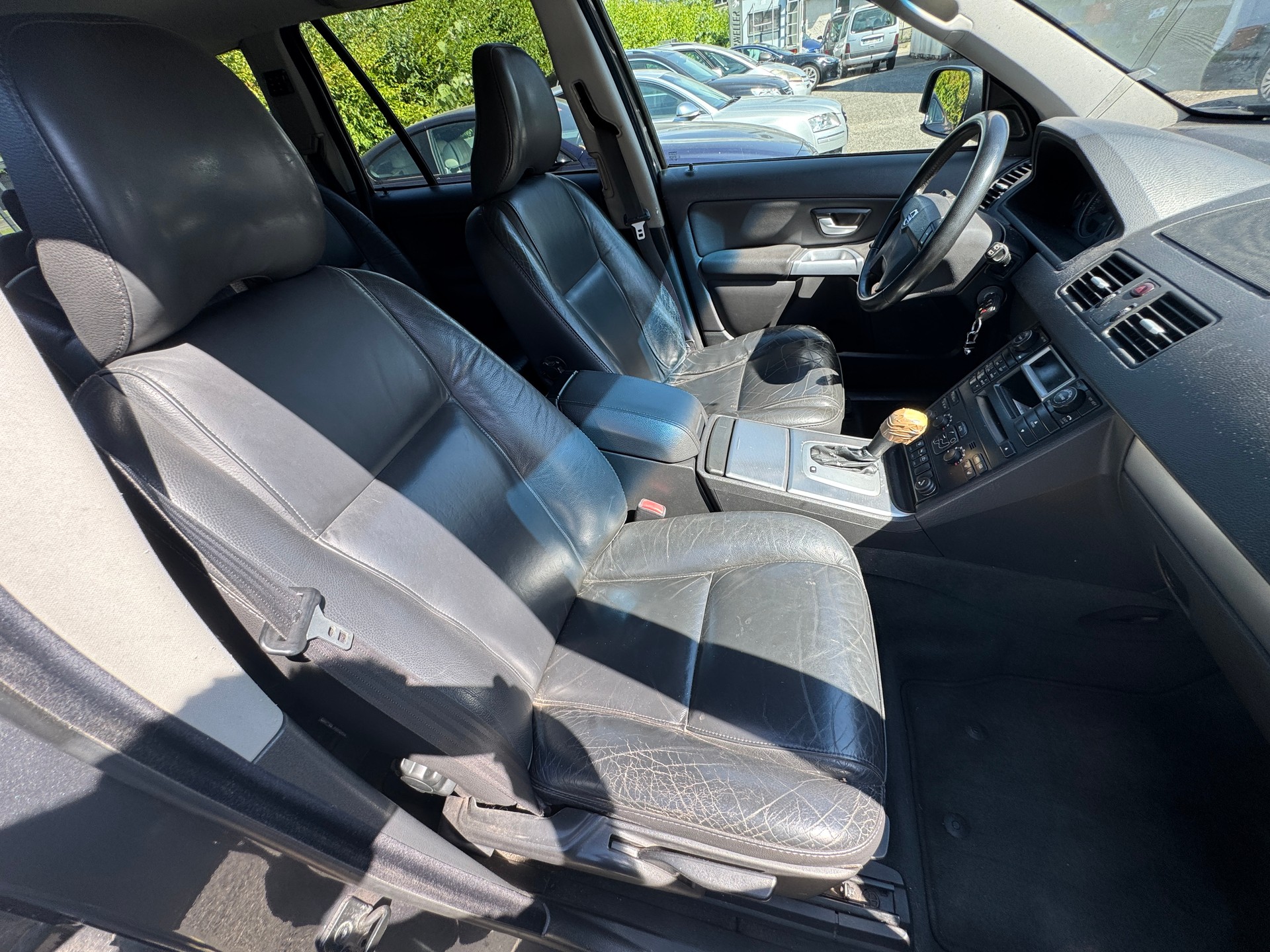VOLVO XC90 2.5T AWD Executive Geartronic-image-7
