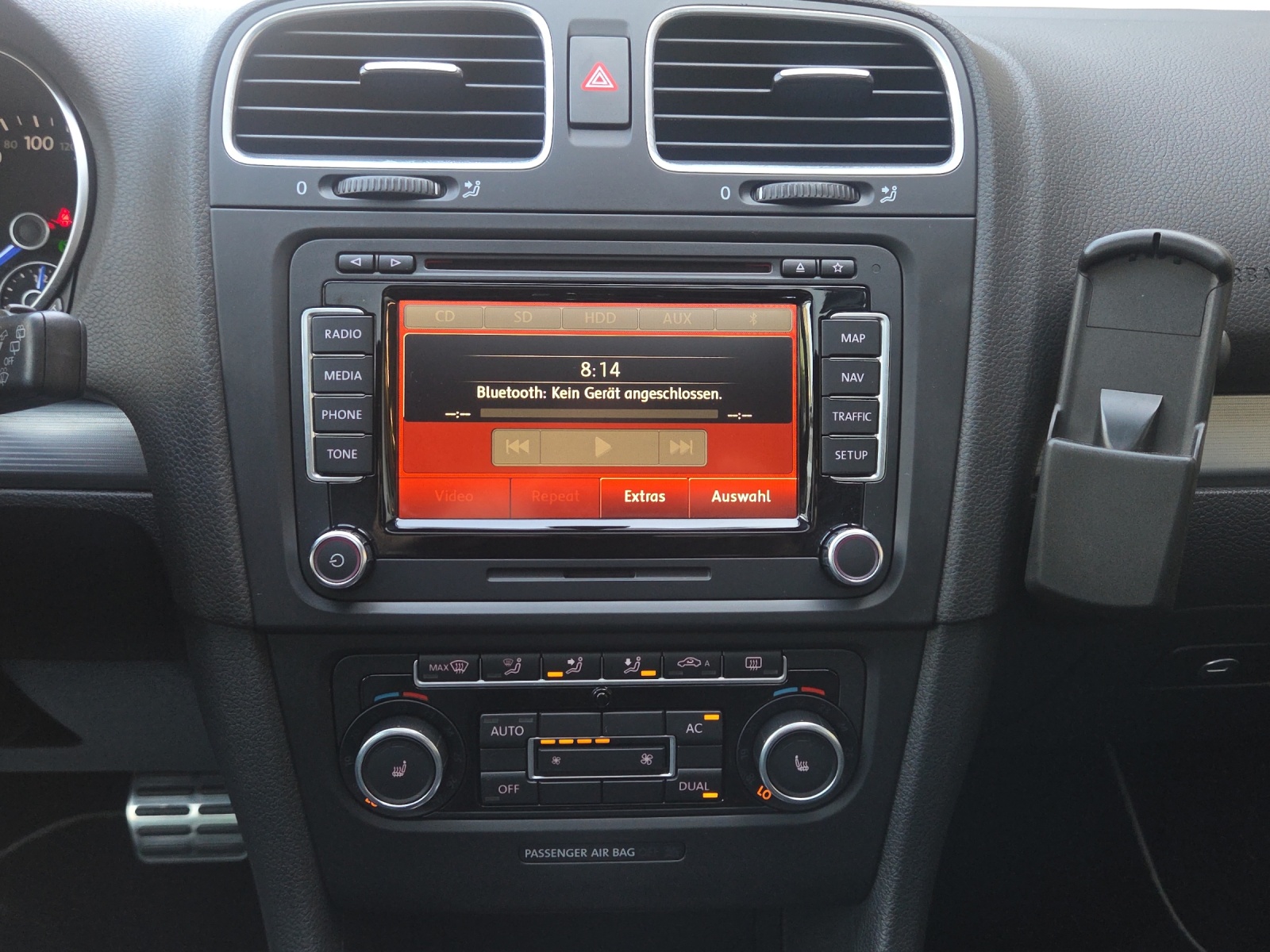 VW Golf 2.0 TSI R 4Motion DSG-image-13
