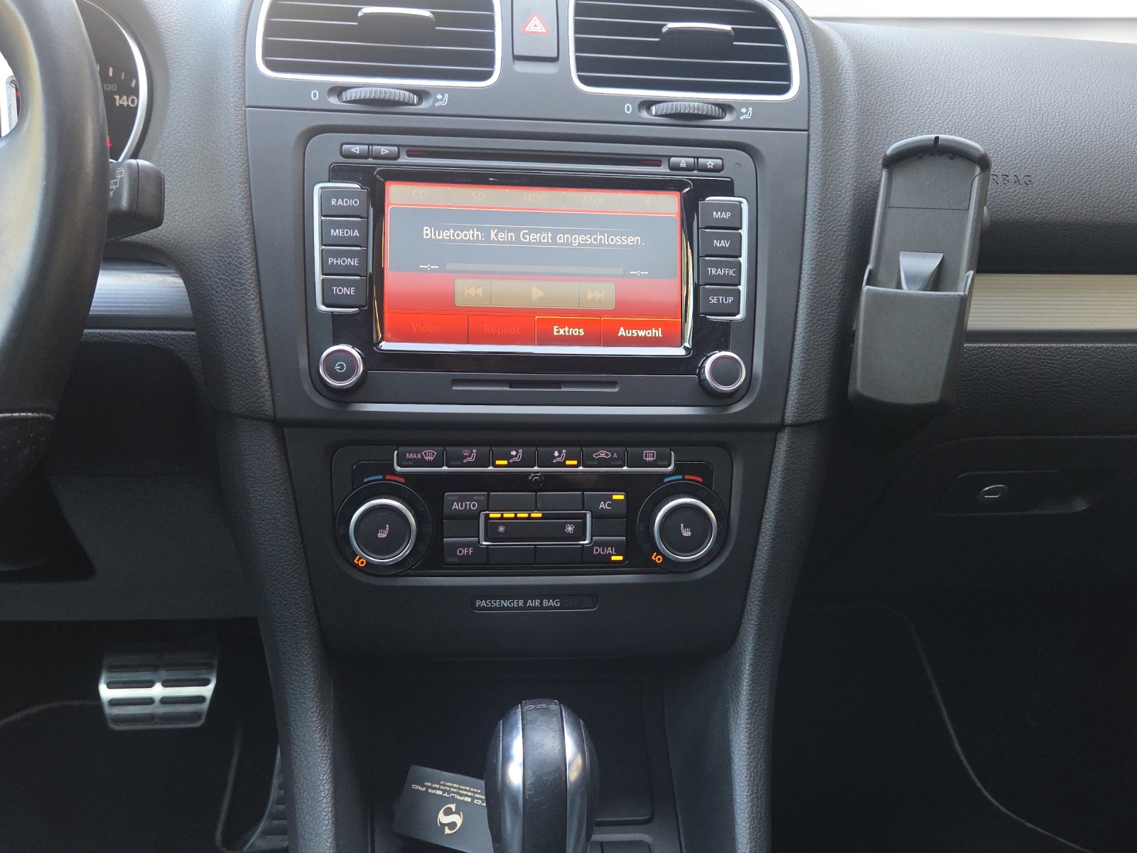 VW Golf 2.0 TSI R 4Motion DSG-image-12