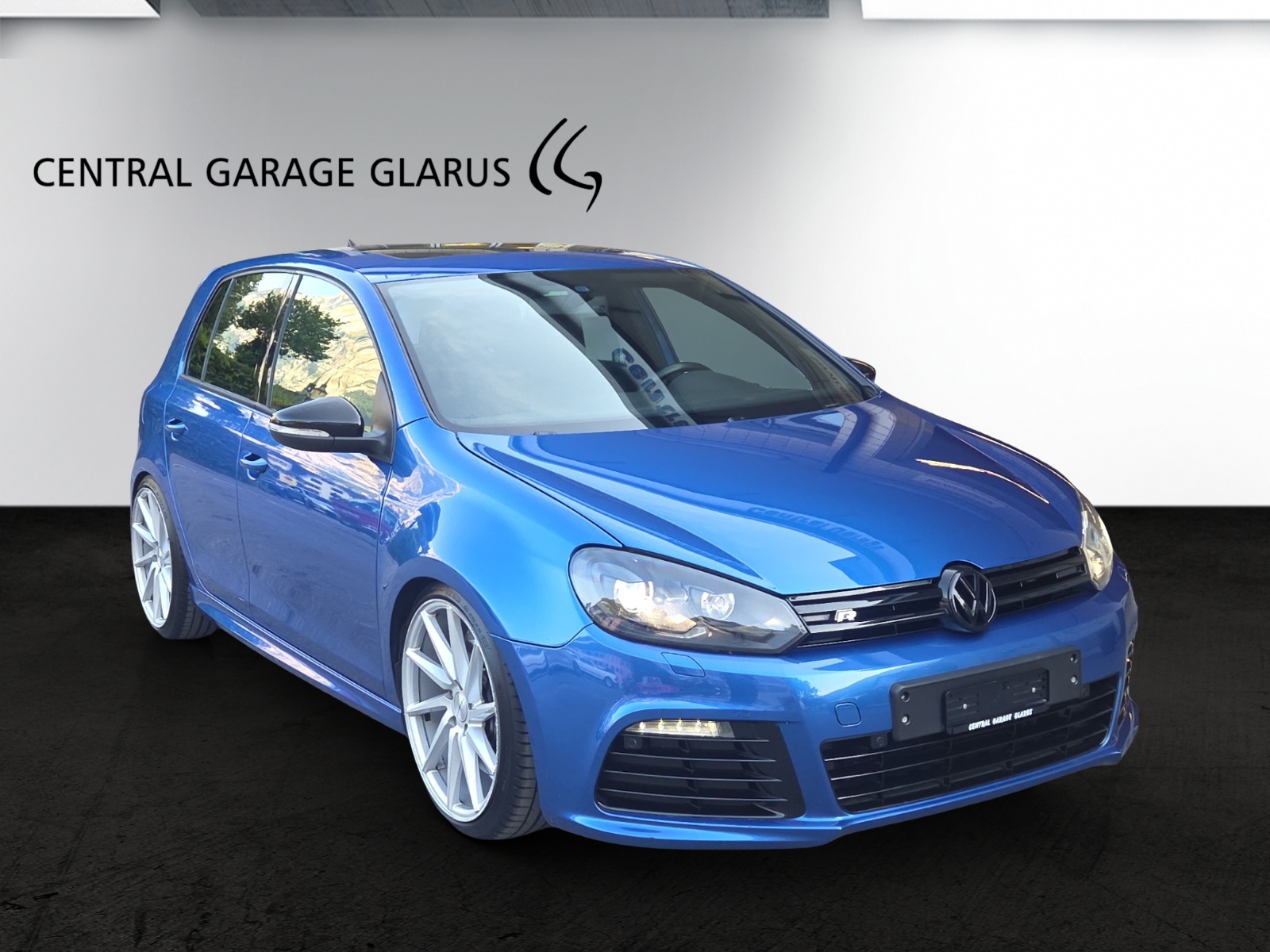 VW Golf 2.0 TSI R 4Motion DSG-image-1