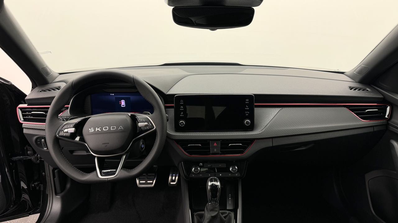 SKODA Kamiq 1.0 TSI Monte Carlo DSG-image-5
