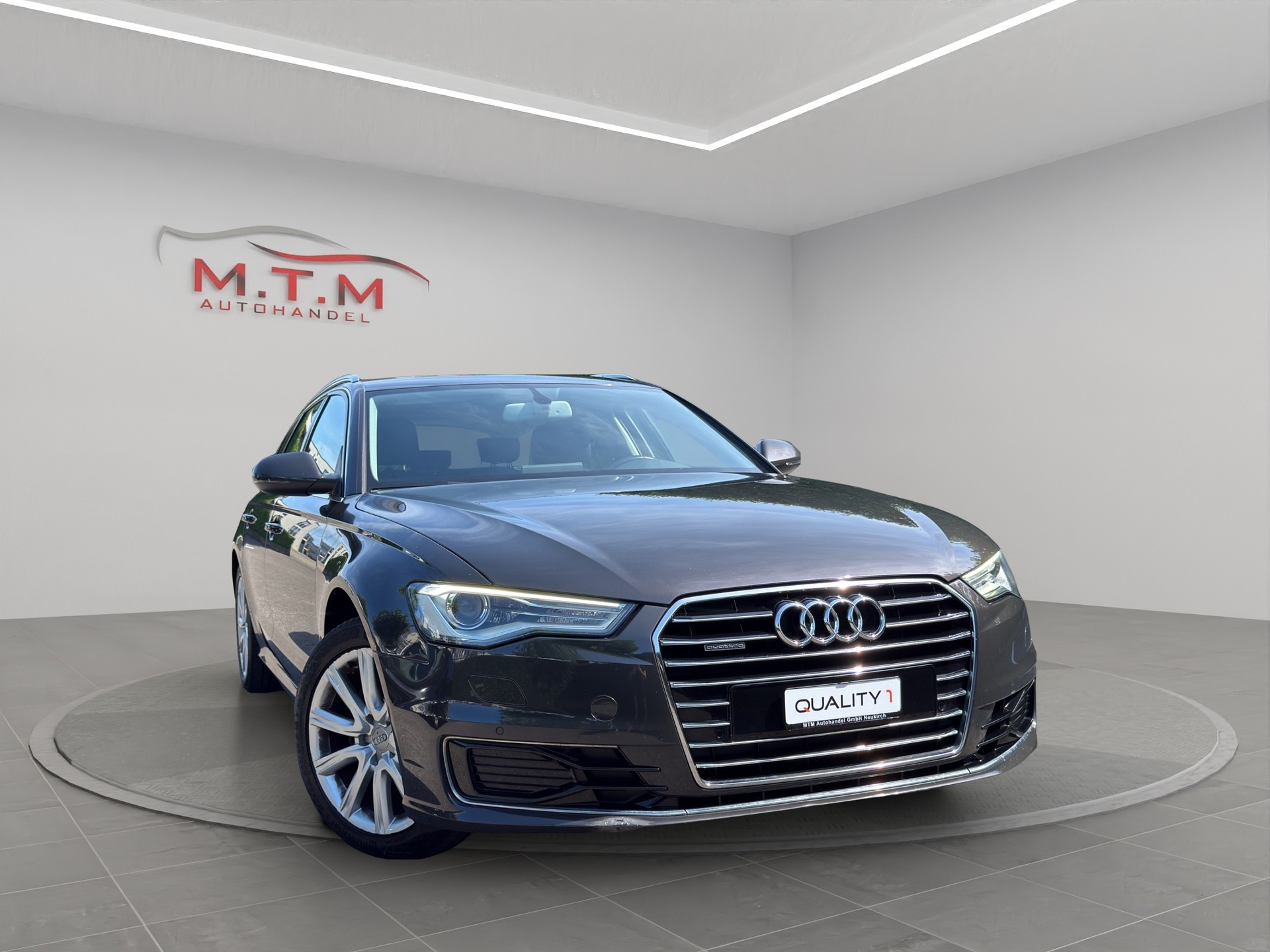 AUDI A6 Avant 2.0 TDI quattro S-tronic-image-0