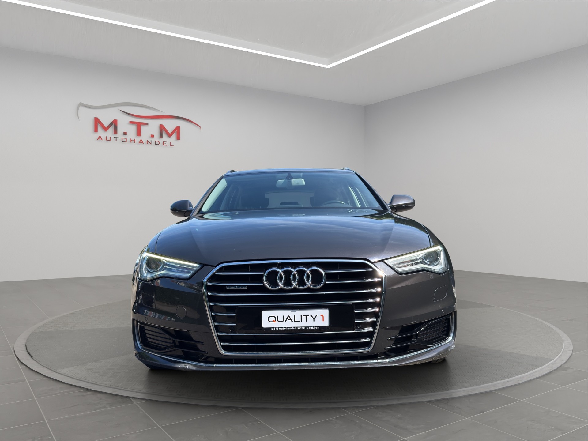 AUDI A6 Avant 2.0 TDI quattro S-tronic-image-4
