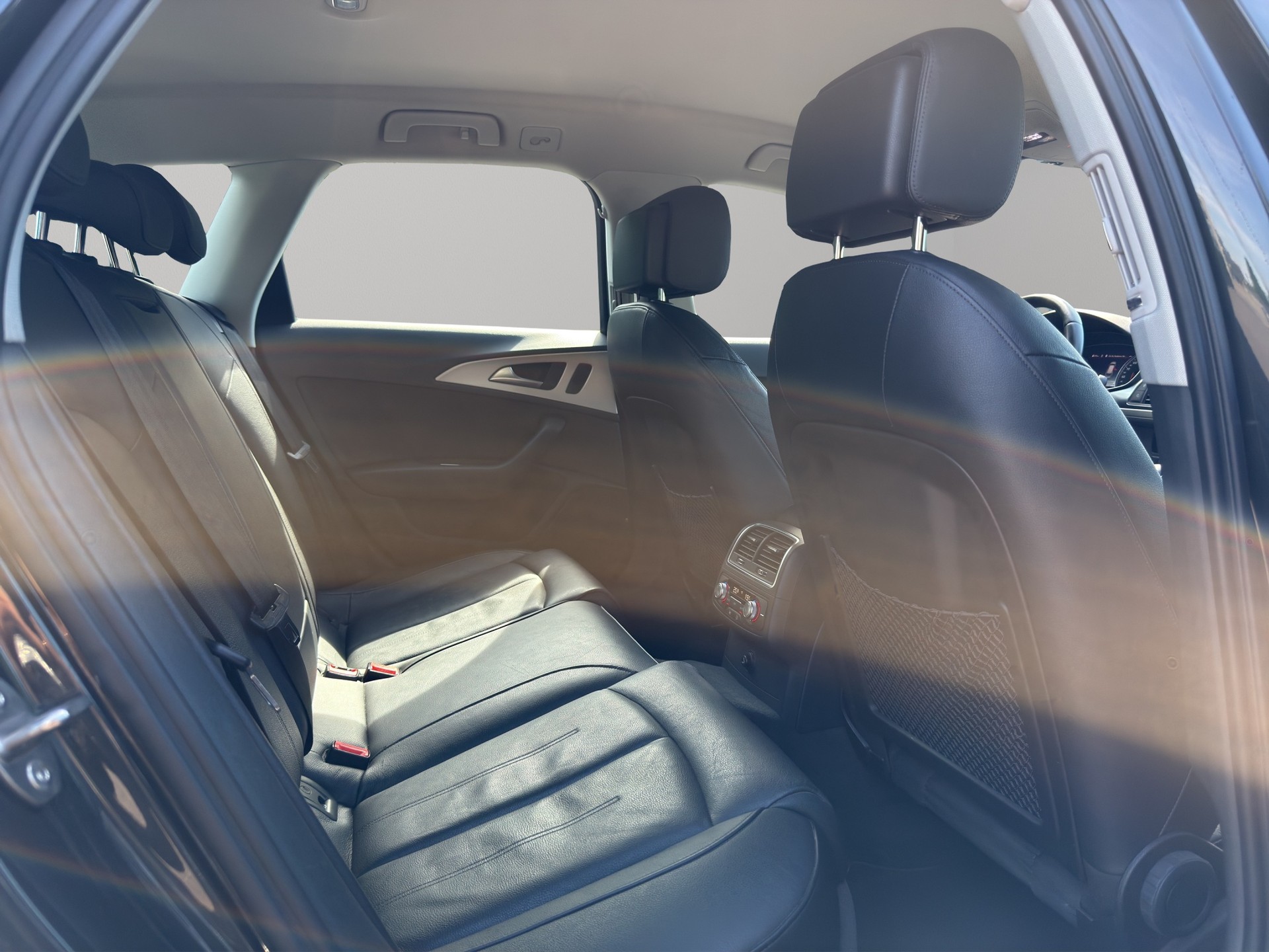 AUDI A6 Avant 2.0 TDI quattro S-tronic-image-22