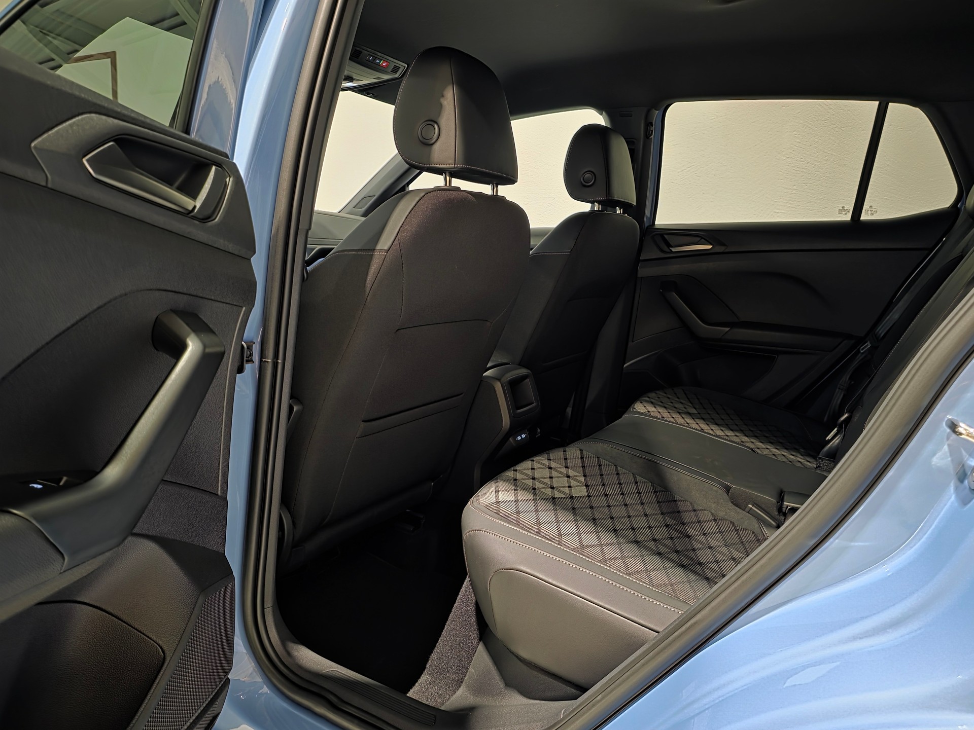 VW T-Cross 1.5 TSI EVO ACT R-Line DSG-image-14