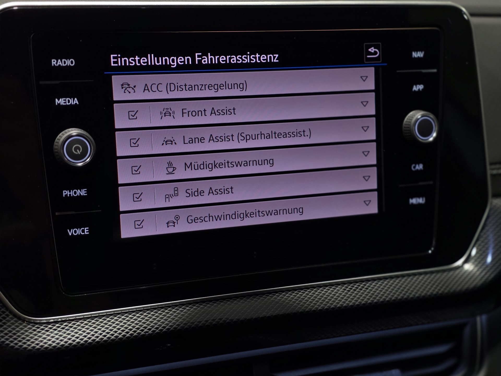 VW T-Cross 1.5 TSI EVO ACT R-Line DSG-image-12