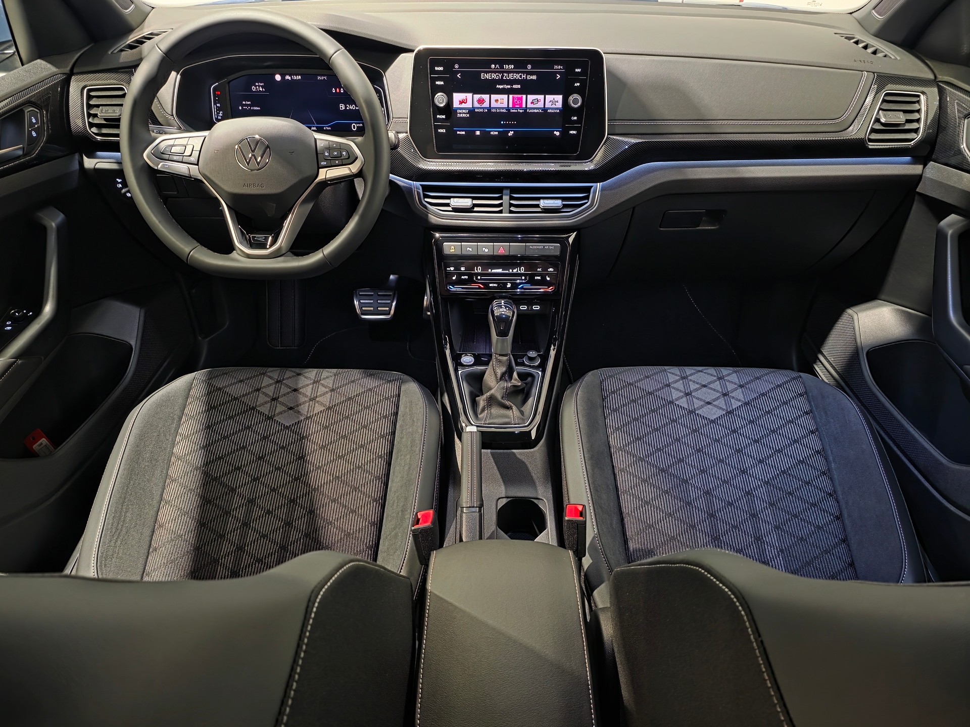 VW T-Cross 1.5 TSI EVO ACT R-Line DSG-image-5
