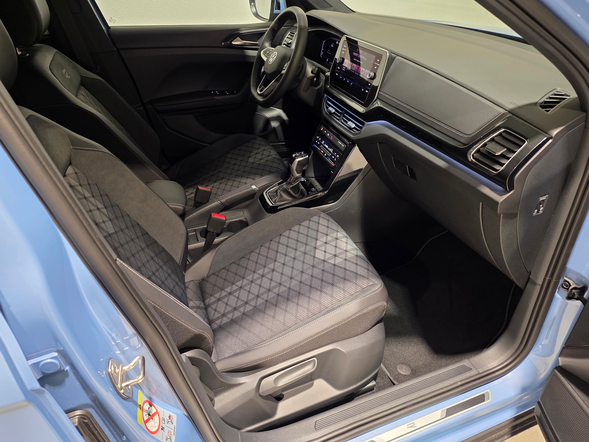 VW T-Cross 1.5 TSI EVO ACT R-Line DSG-image-18