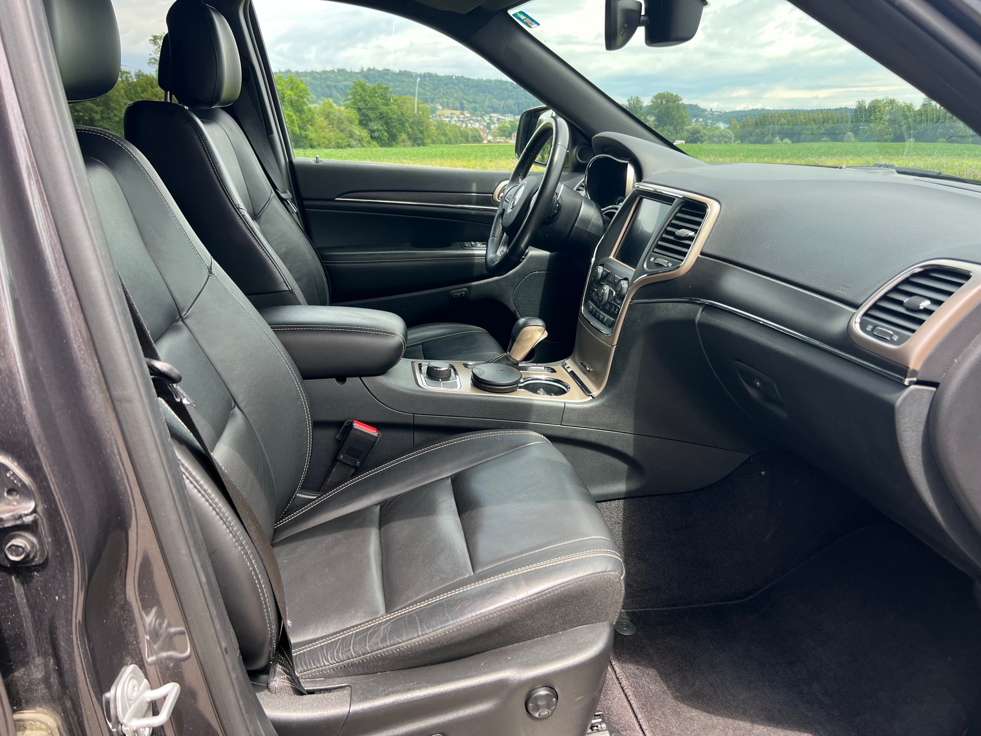JEEP Grand Cherokee 3.0 CRD Limited Automatic-image-4