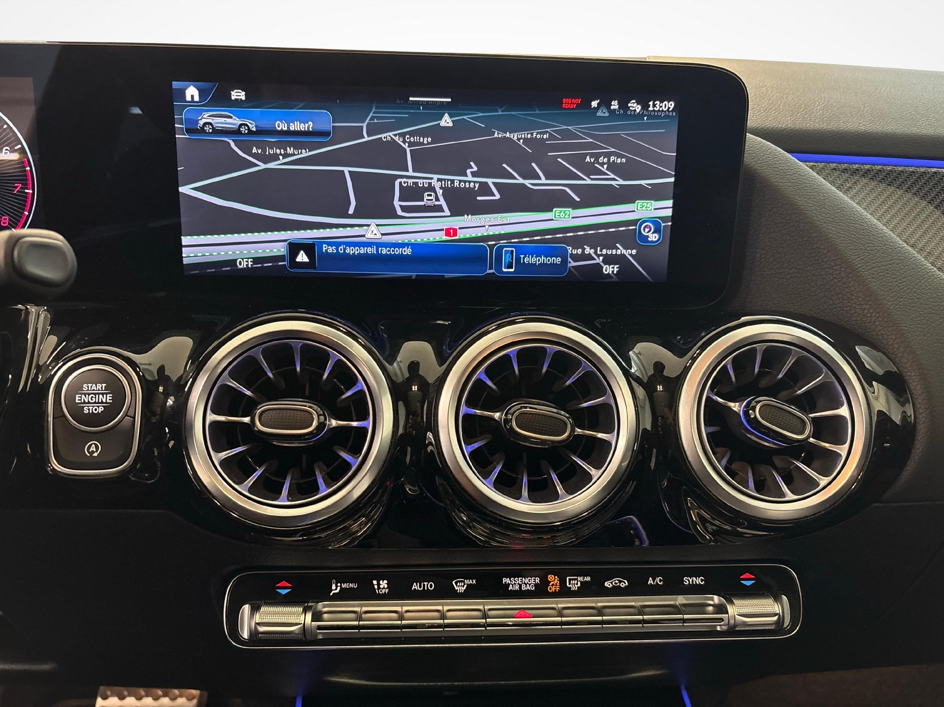 MERCEDES-BENZ GLA 250 AMG Line 4matic-image-14